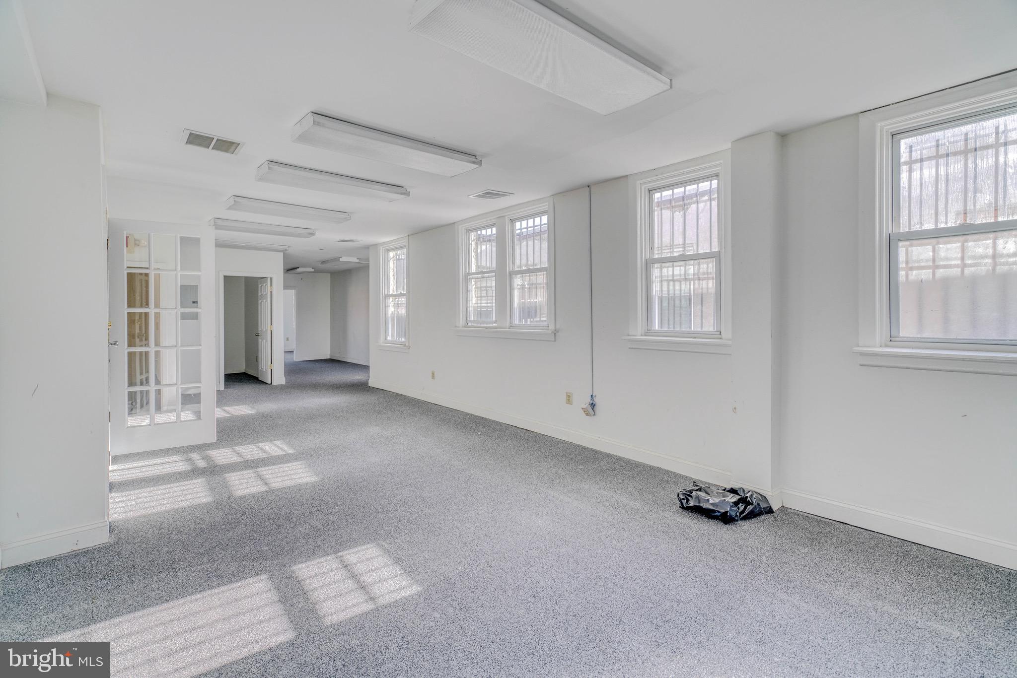 WEST OAK LANE - Commercial Sale