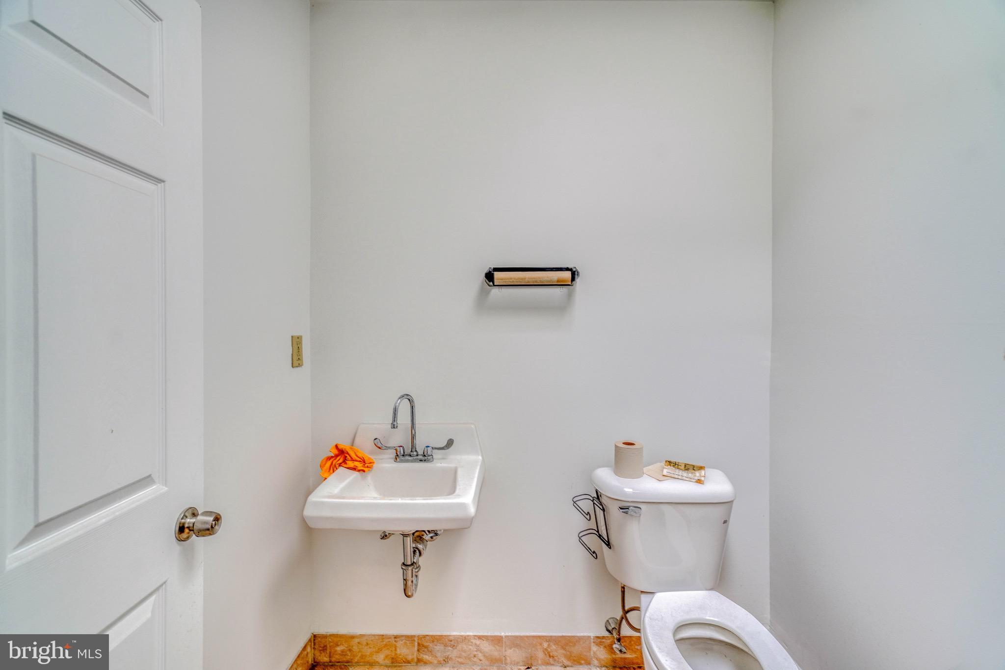 WEST OAK LANE - Commercial Sale