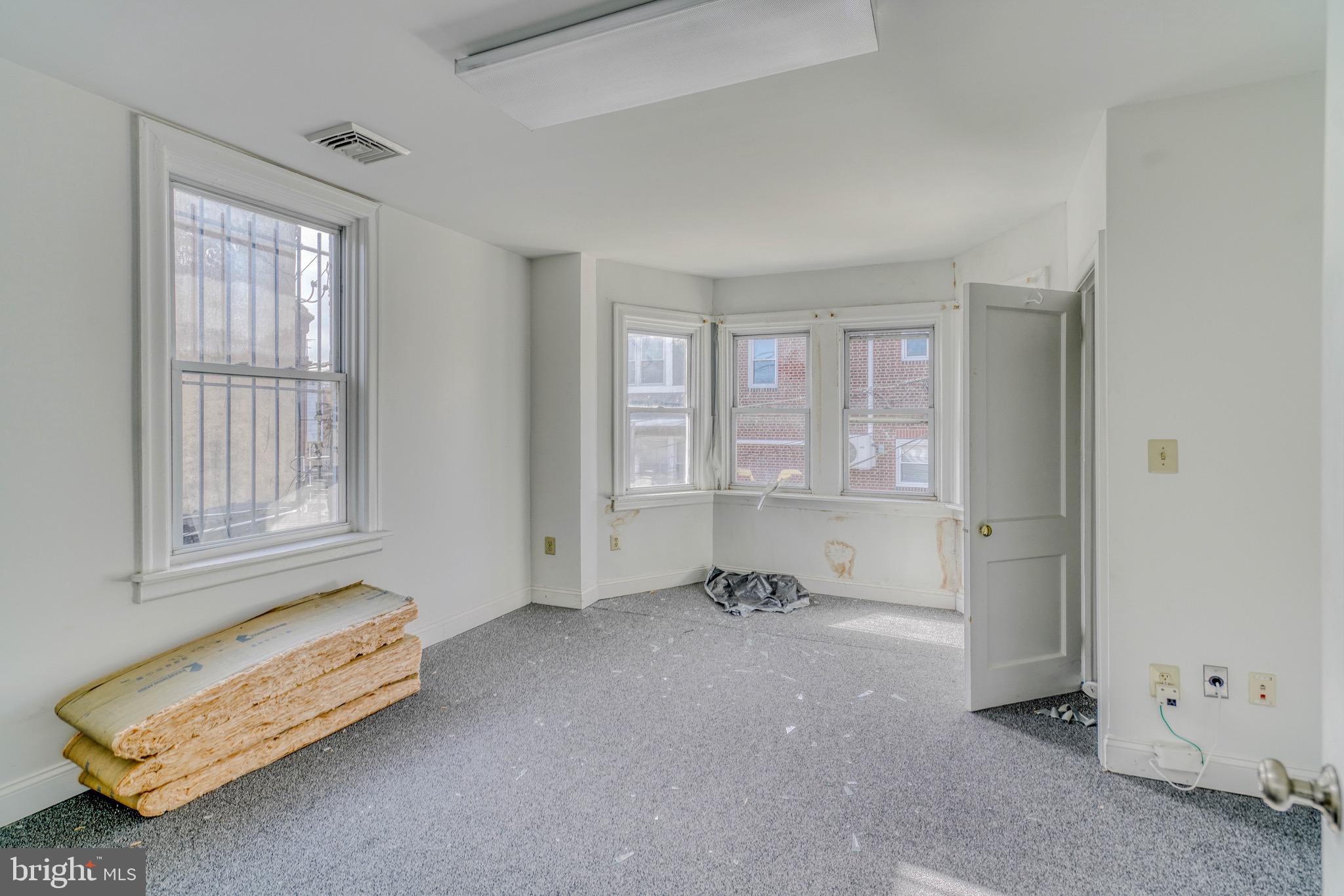 WEST OAK LANE - Commercial Sale