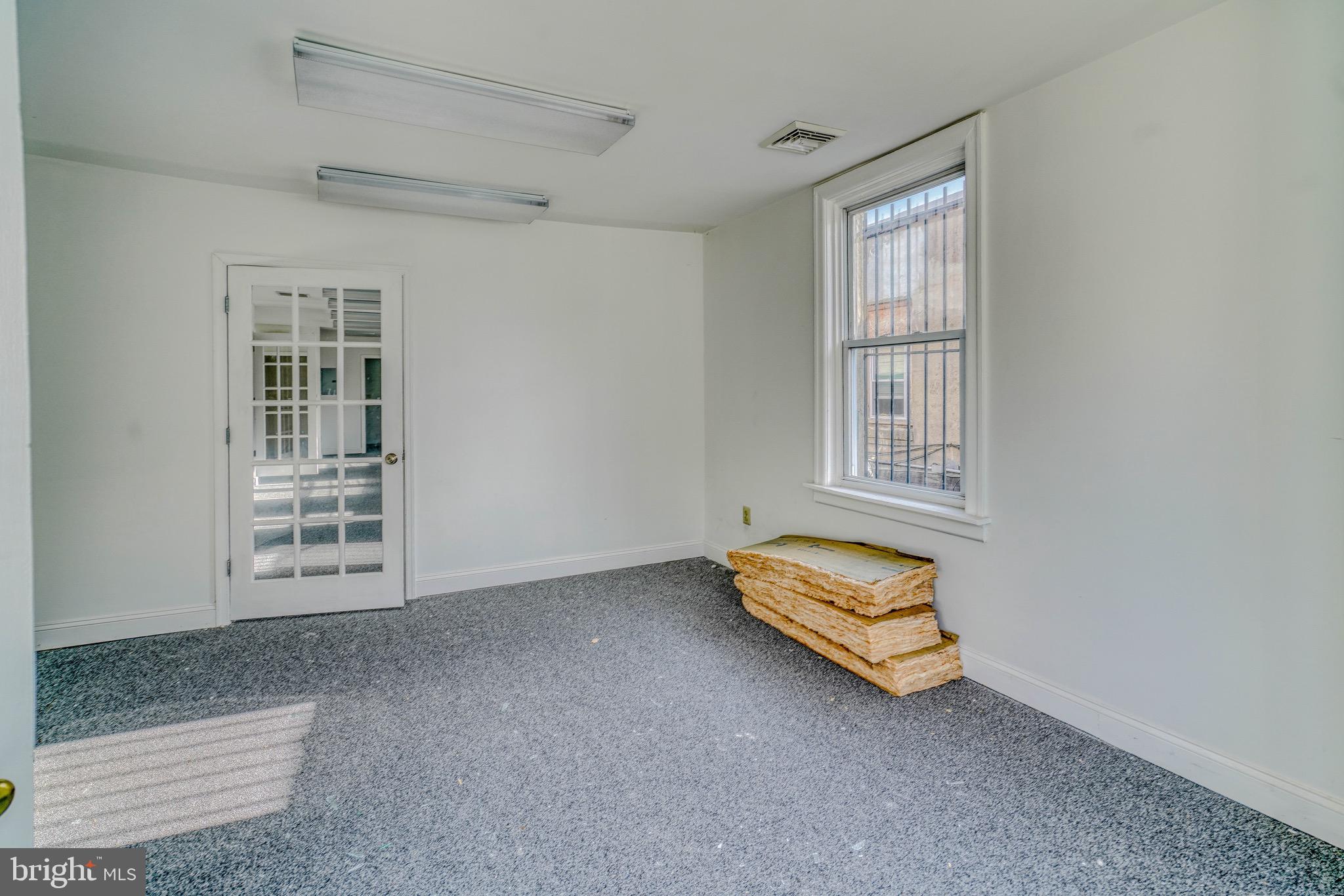 WEST OAK LANE - Commercial Sale