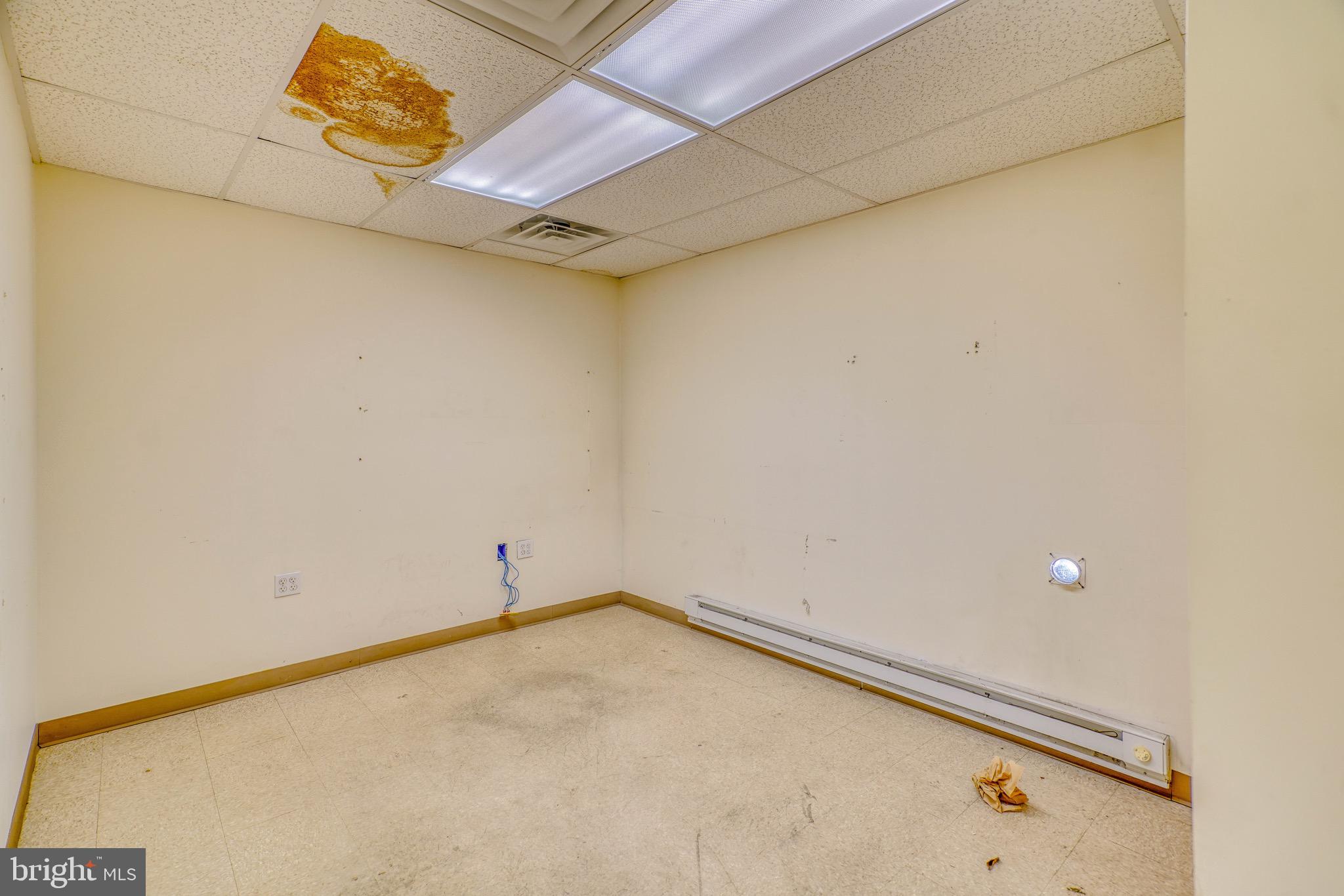 WEST OAK LANE - Commercial Sale