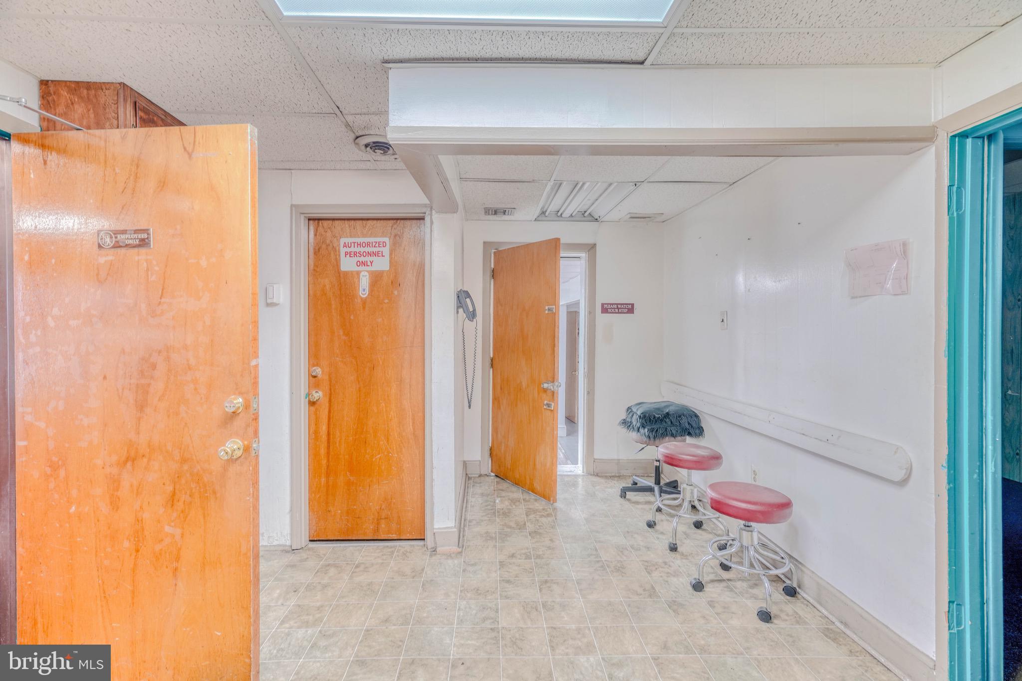 WEST OAK LANE - Commercial Sale