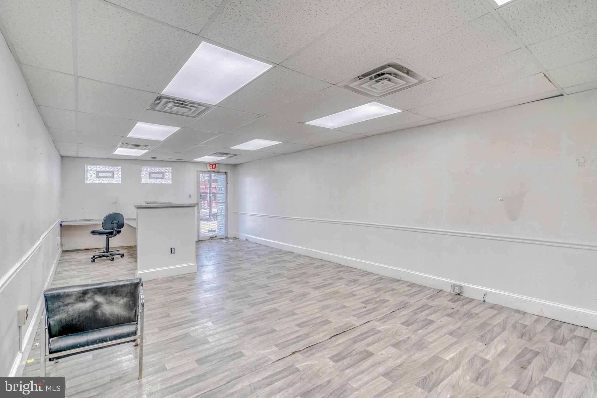 WEST OAK LANE - Commercial Sale