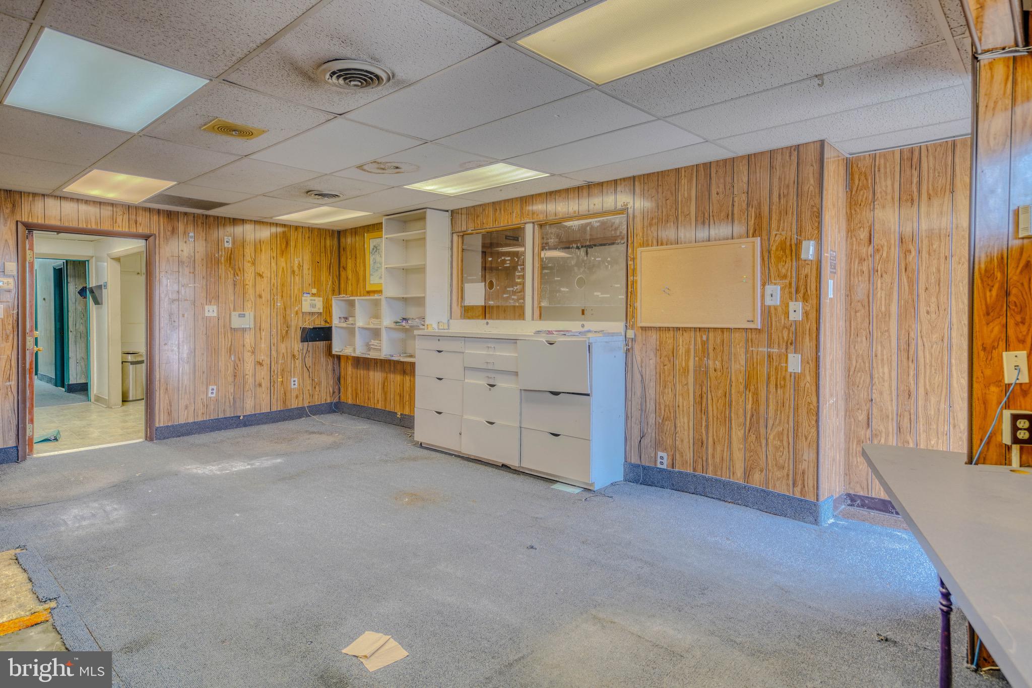 WEST OAK LANE - Commercial Sale