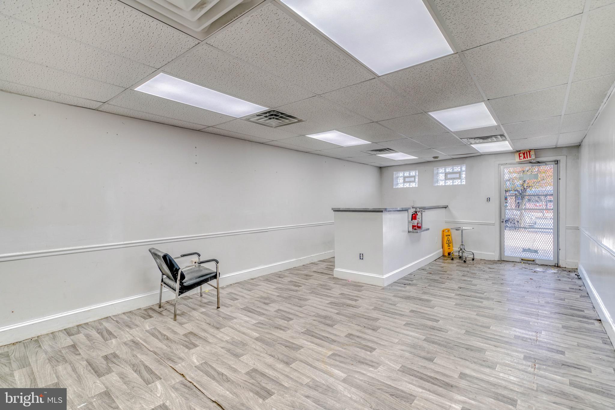 WEST OAK LANE - Commercial Sale