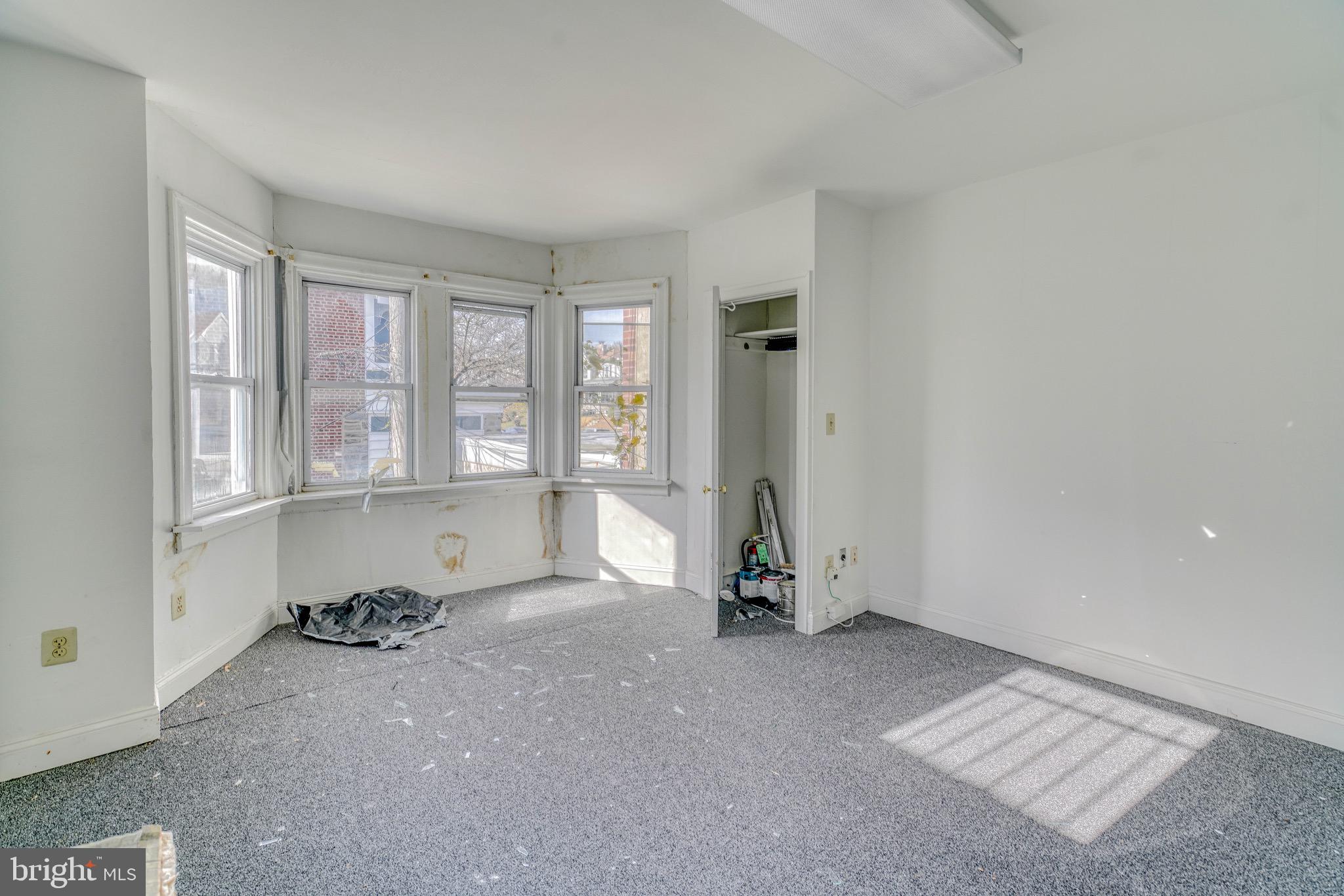 WEST OAK LANE - Commercial Sale