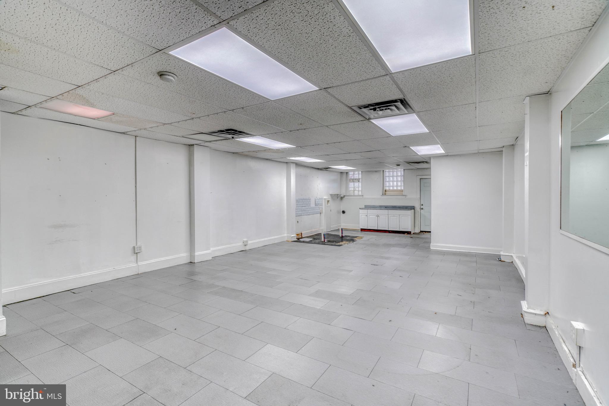 WEST OAK LANE - Commercial Sale