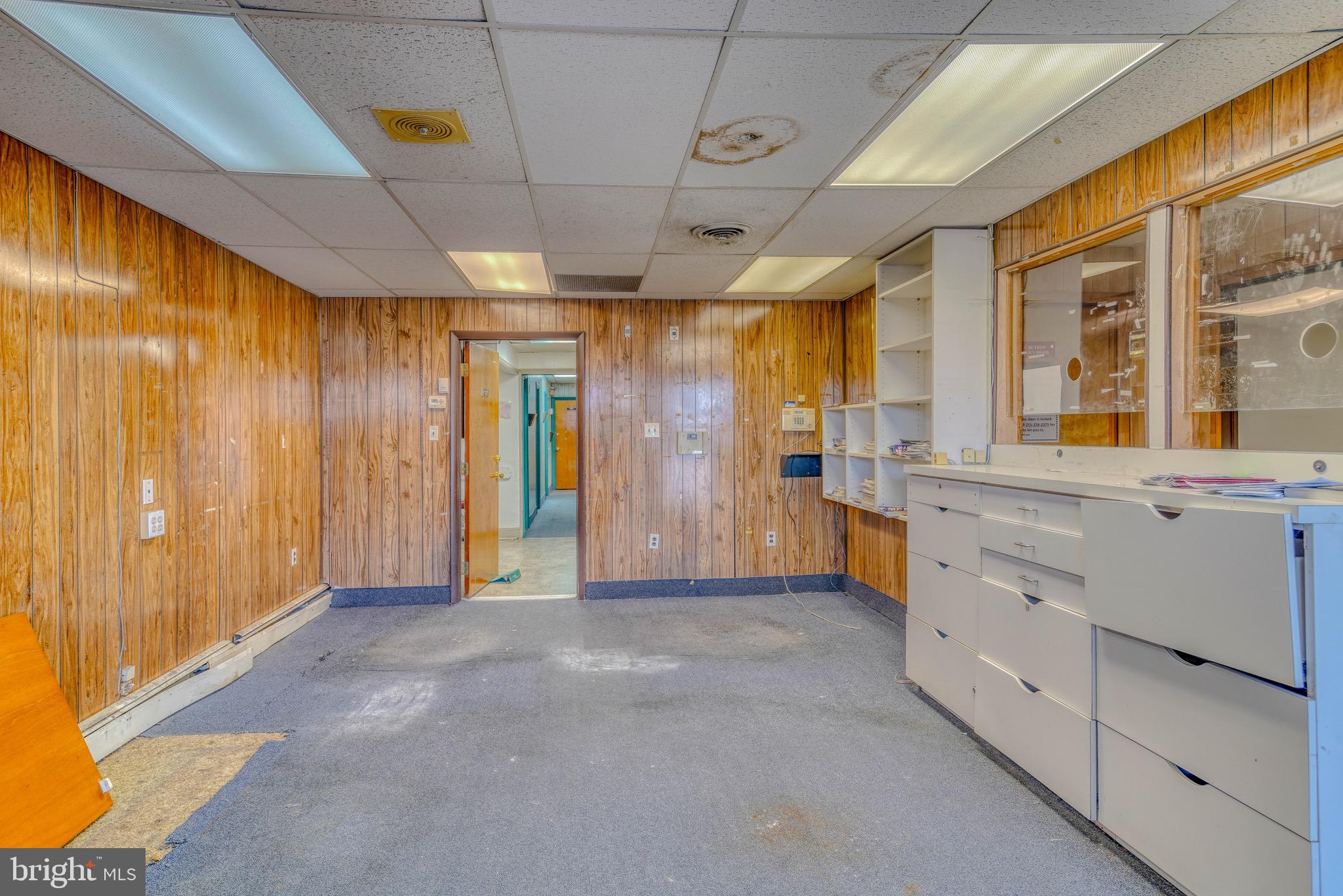 WEST OAK LANE - Commercial Sale