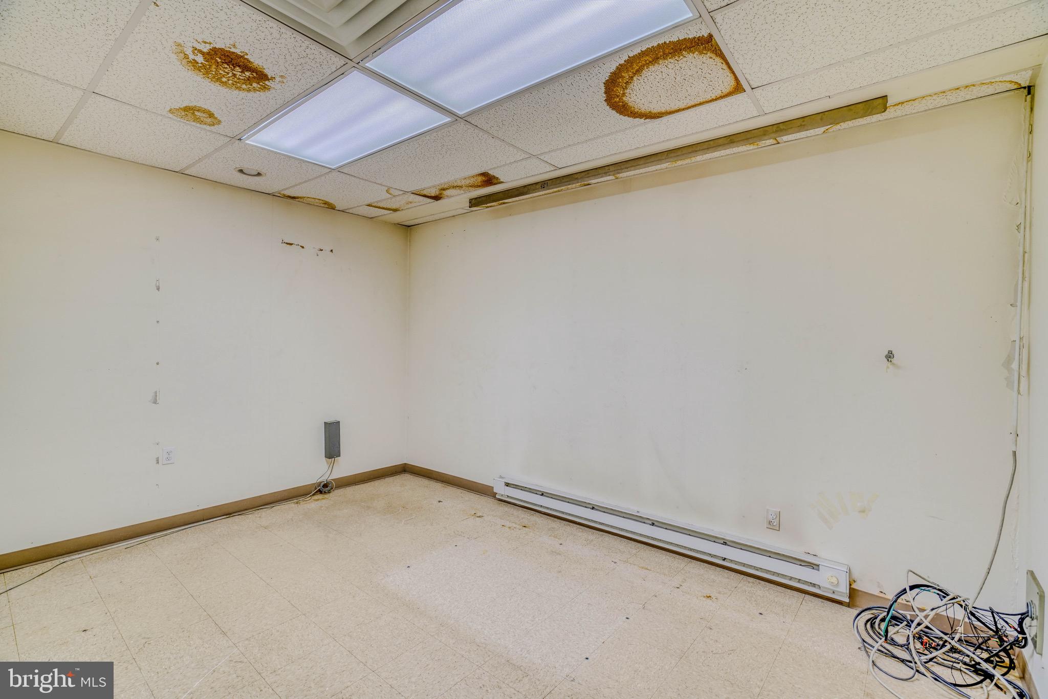 WEST OAK LANE - Commercial Sale