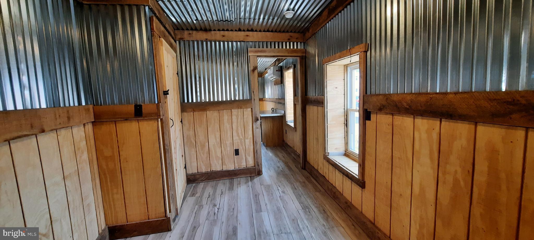 DOWNTOWN FRONT ROYAL - Residential Lease