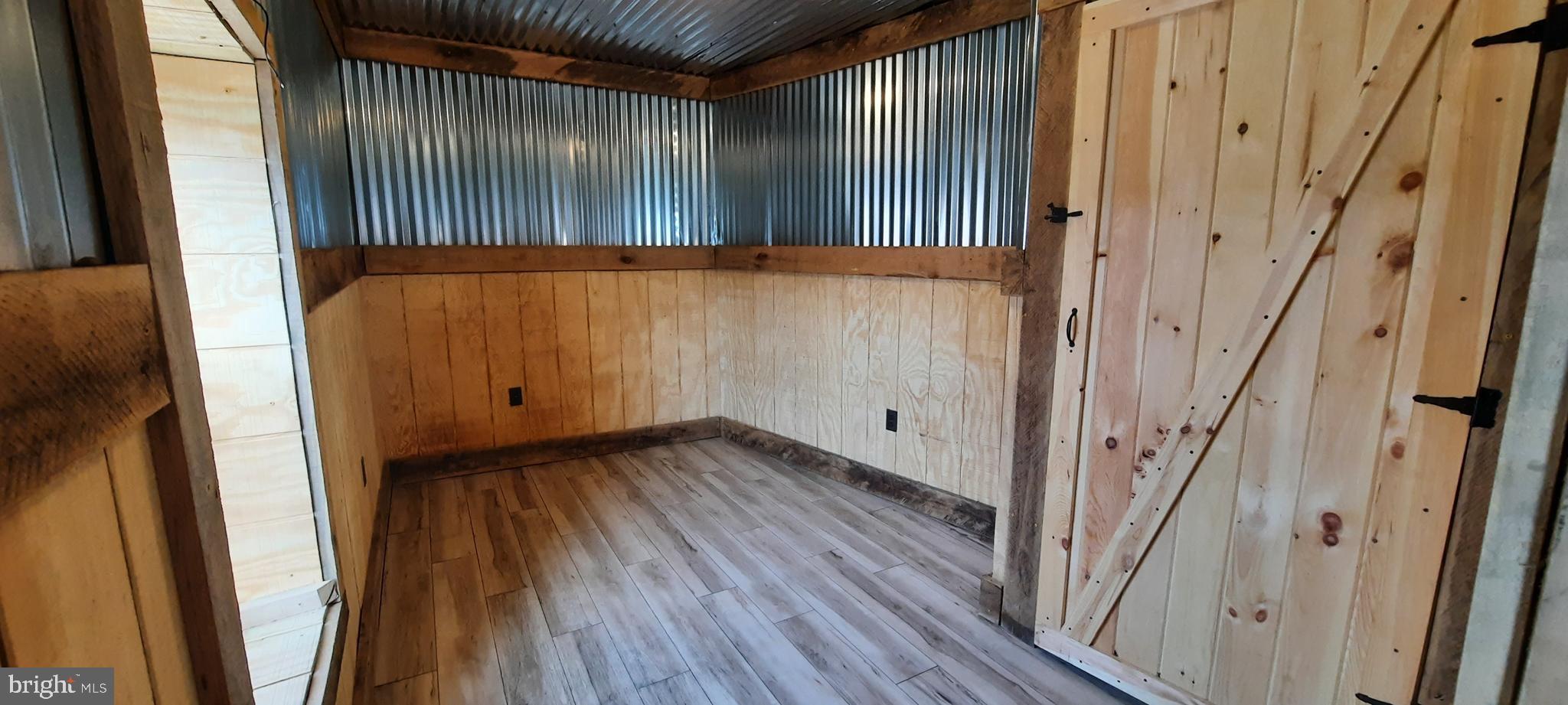 DOWNTOWN FRONT ROYAL - Residential Lease