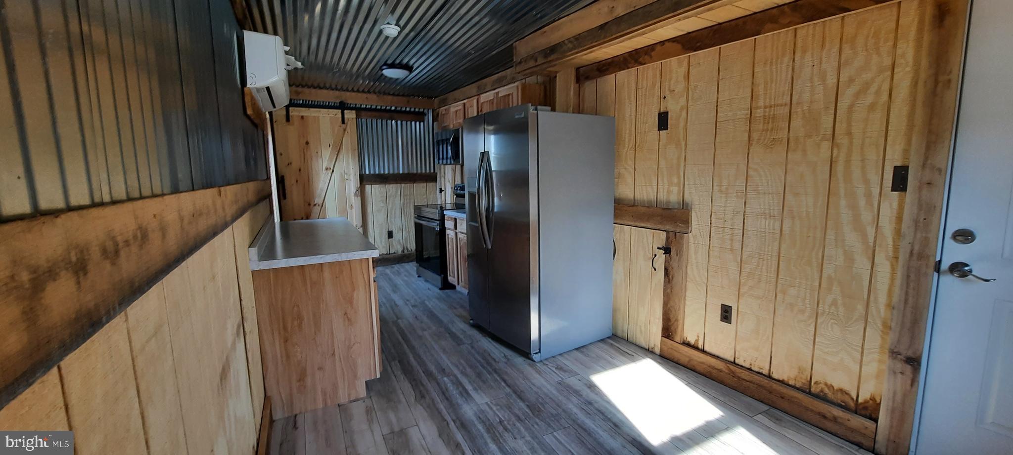 DOWNTOWN FRONT ROYAL - Residential Lease