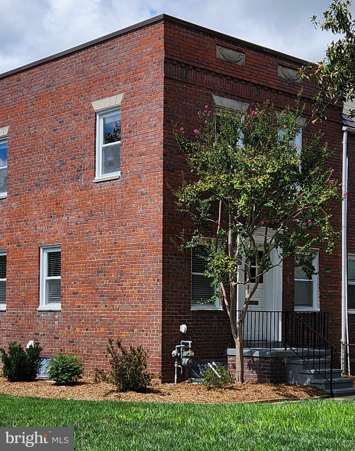 420 EARL STREET