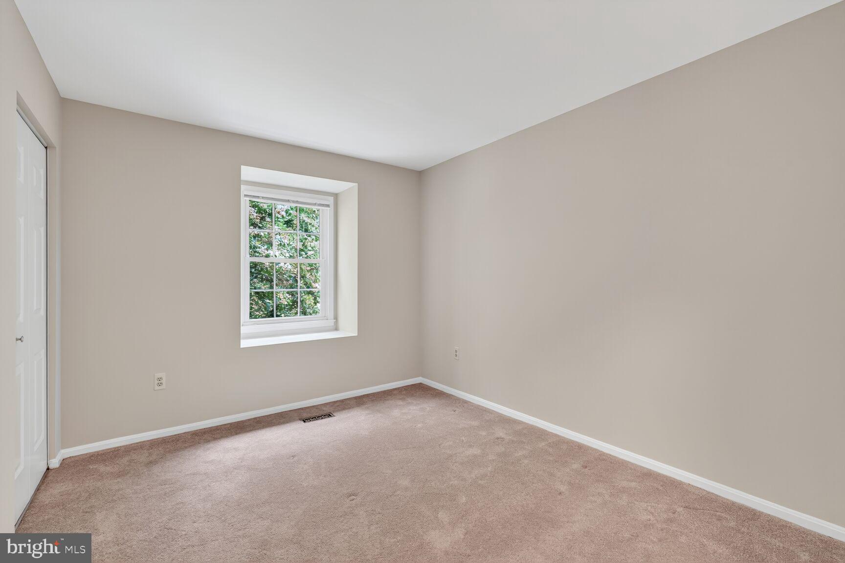 LAFAYETTE VILLAGE - Residential