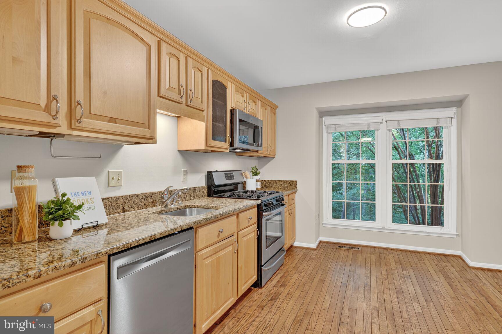 LAFAYETTE VILLAGE - Residential