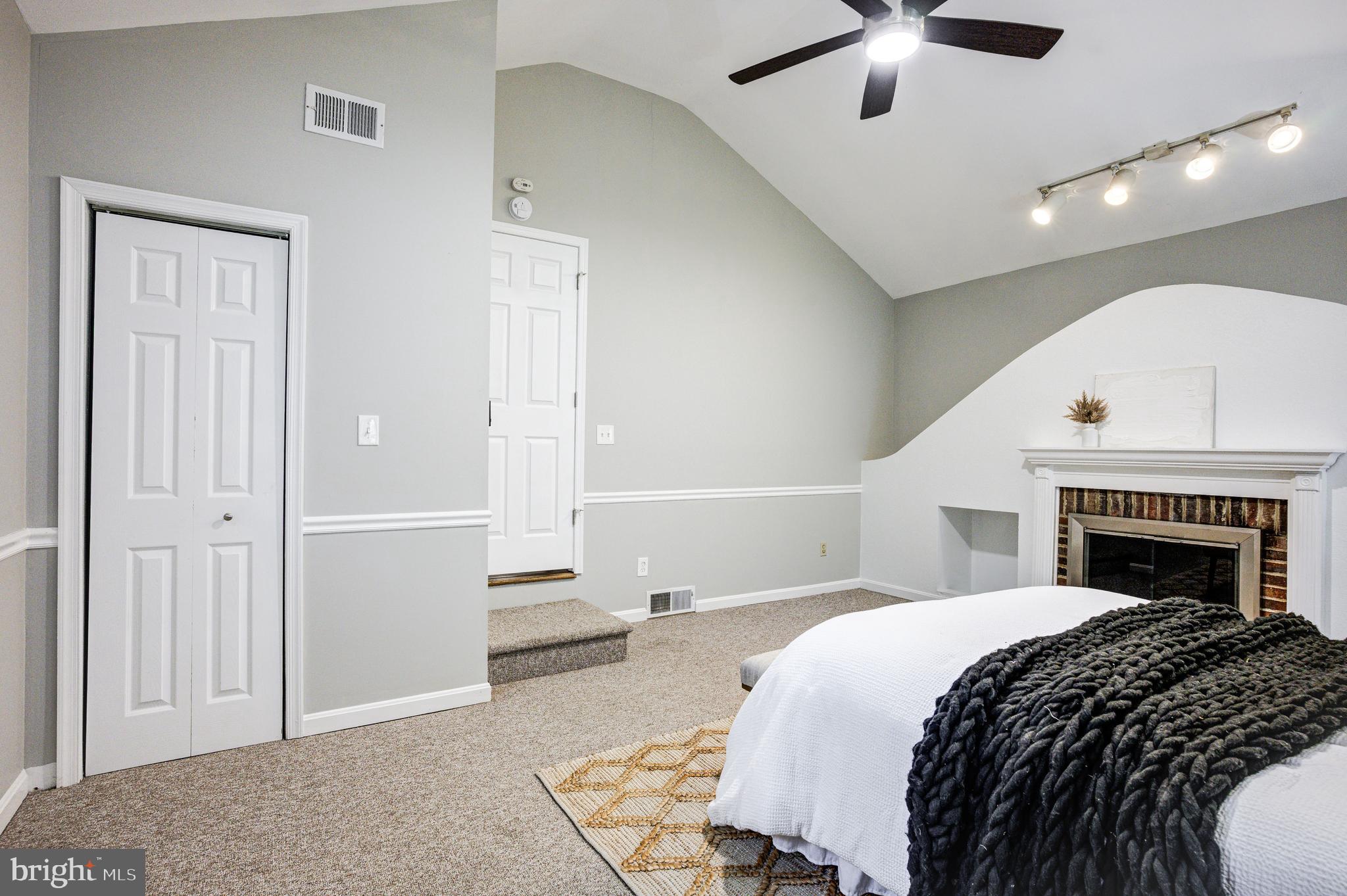 ARDEN ON THE SEVERN - Residential