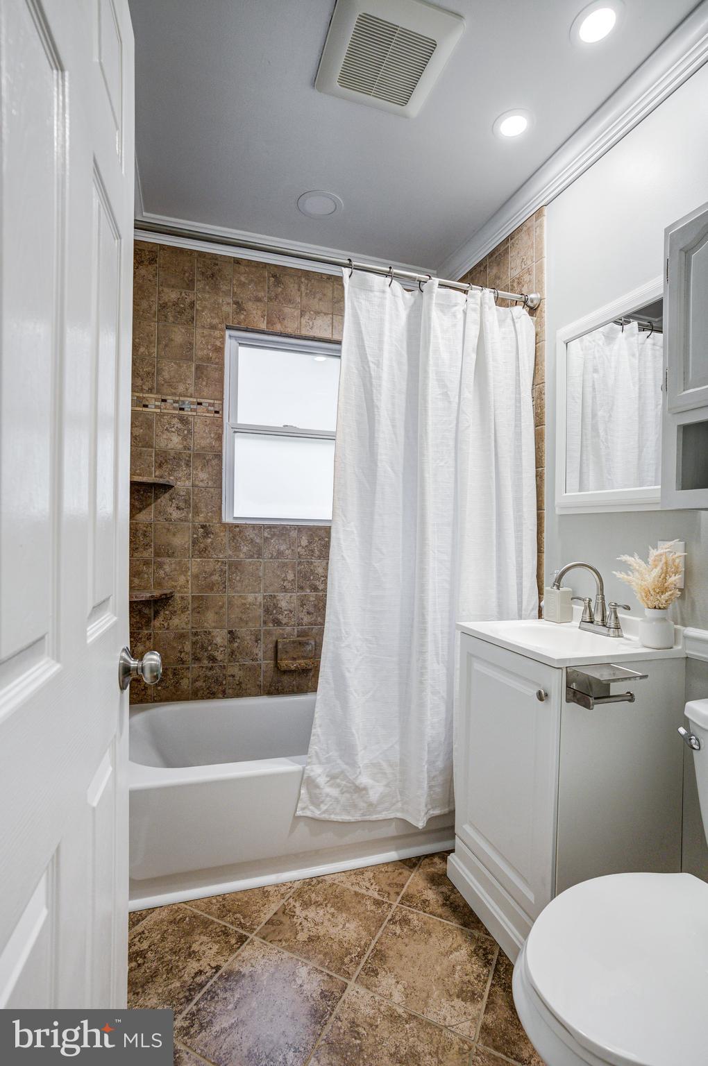 ARDEN ON THE SEVERN - Residential