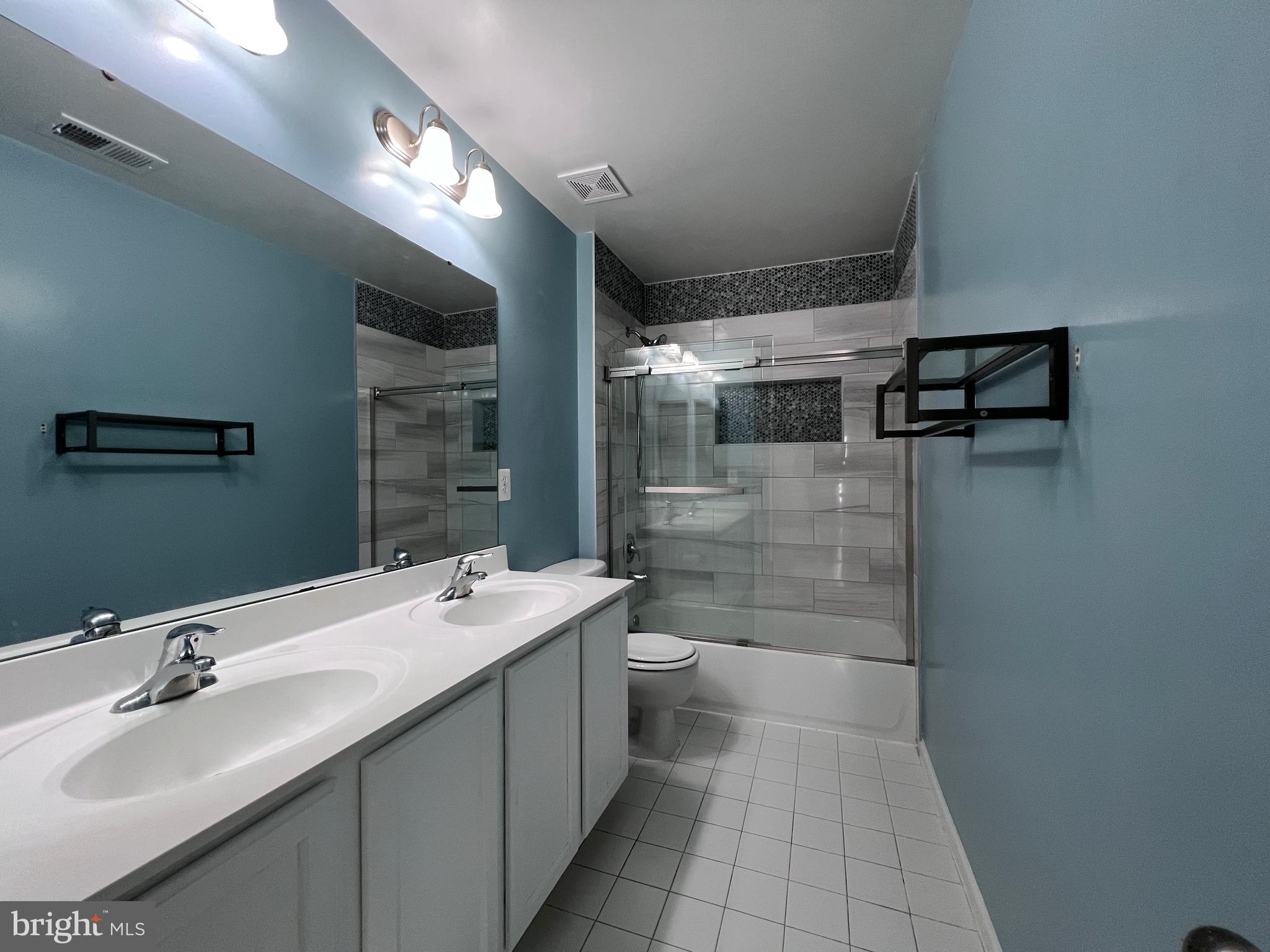 CHANTILLY PLACE - Residential Lease