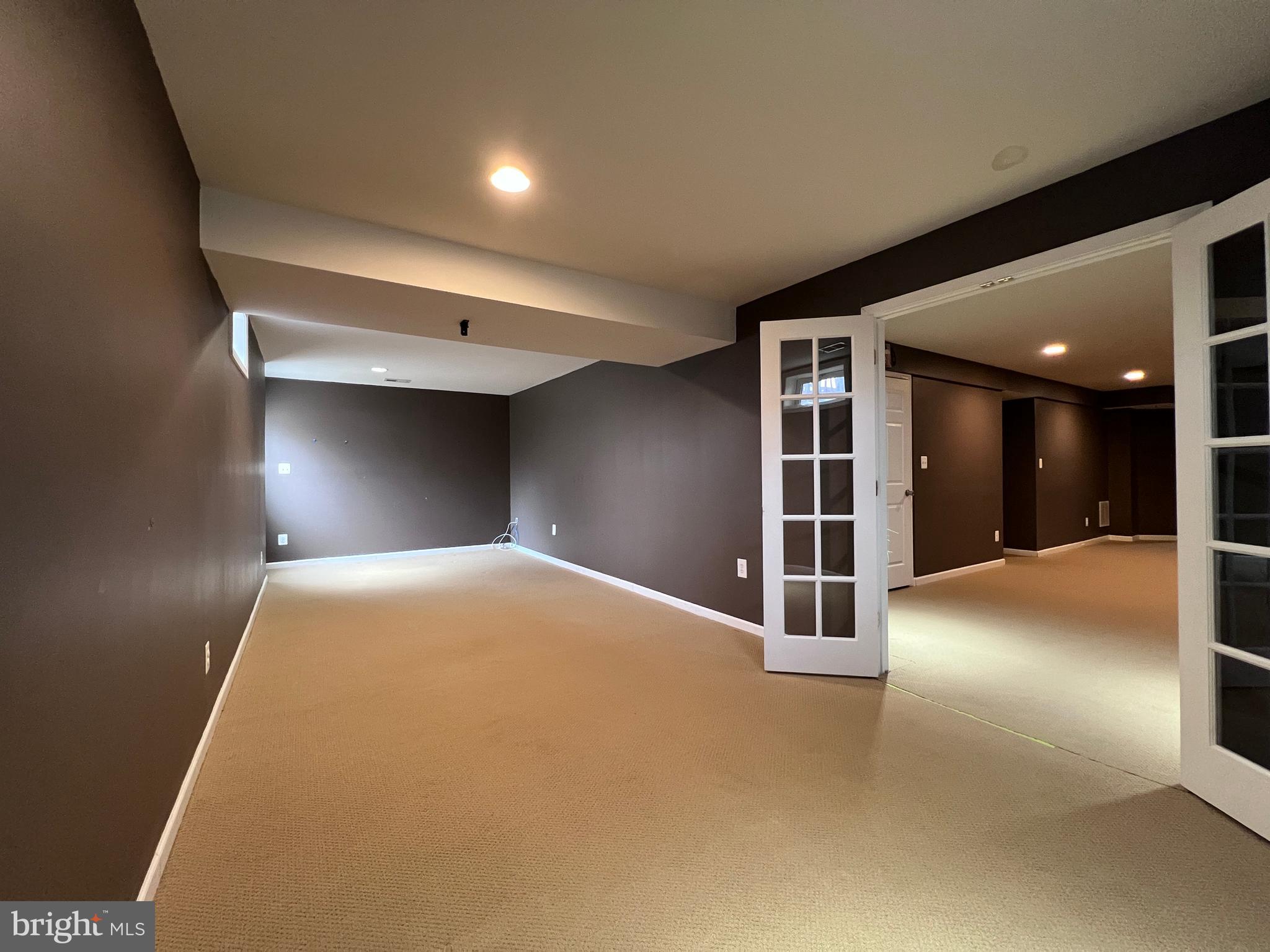 CHANTILLY PLACE - Residential Lease