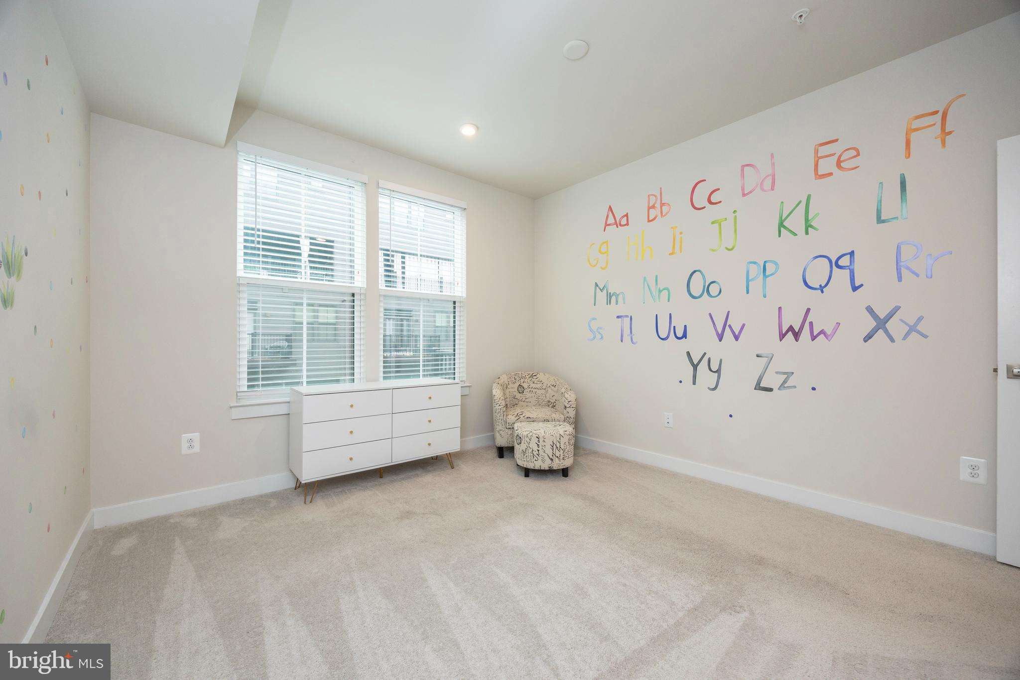 PADDOCK POINTE - Residential