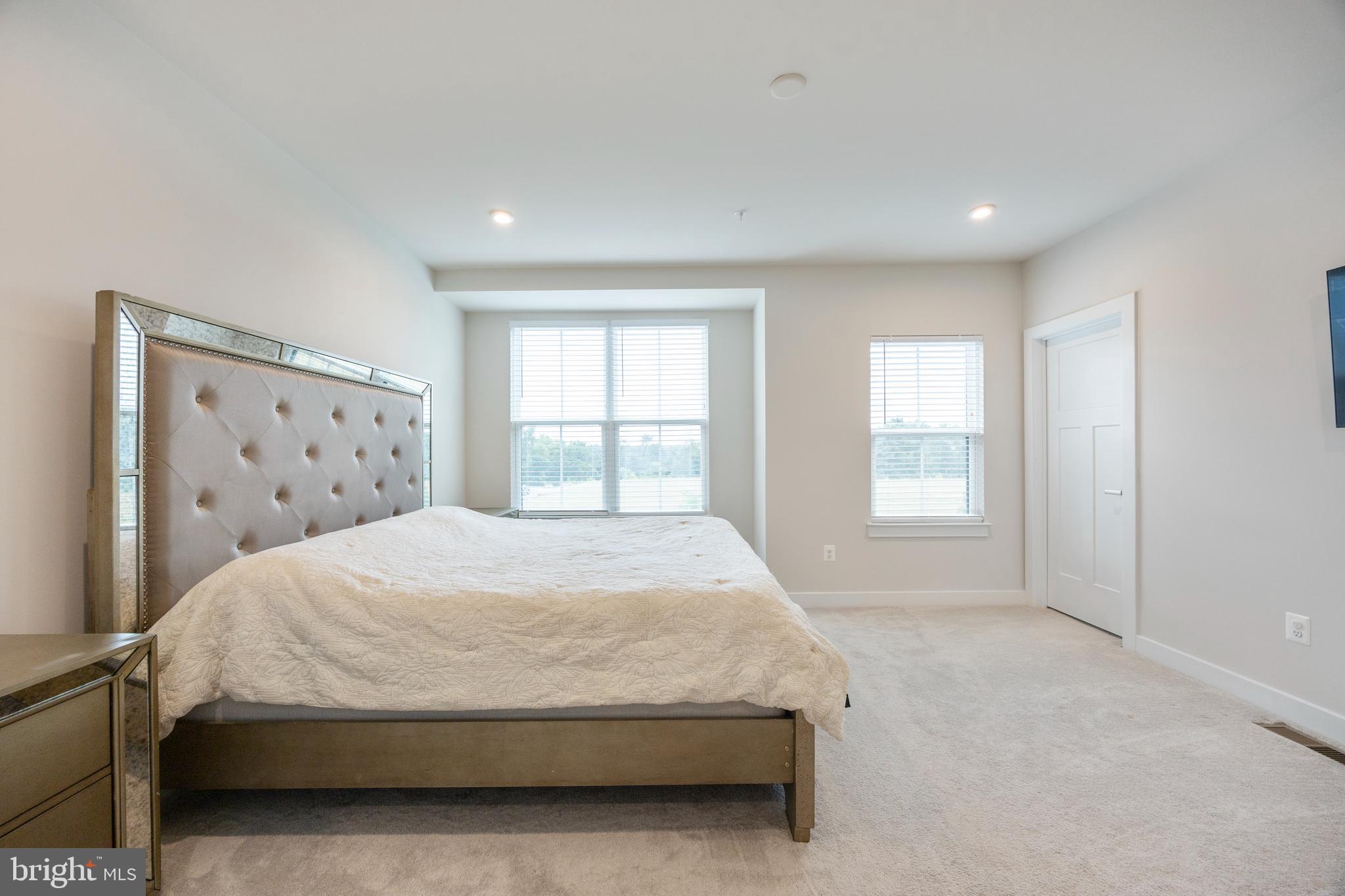 PADDOCK POINTE - Residential