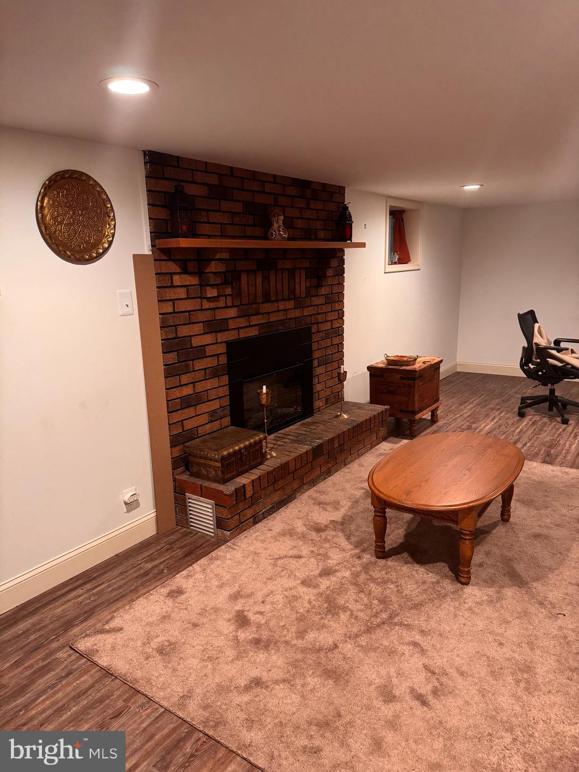 WESTFIELD - Residential Lease