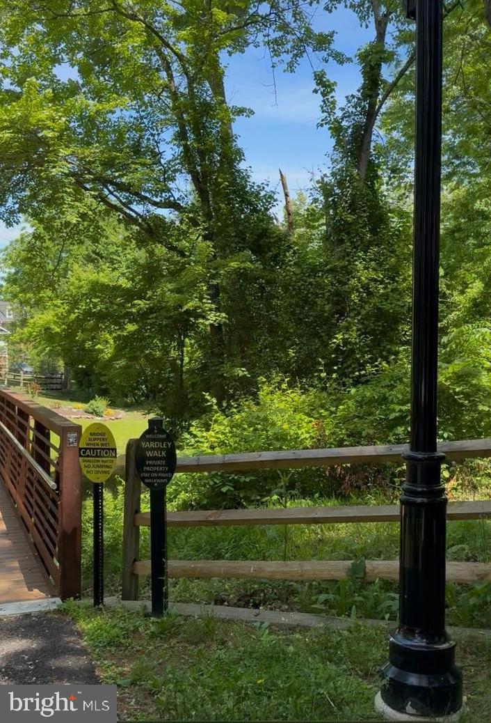 YARDLEY WALK - Residential