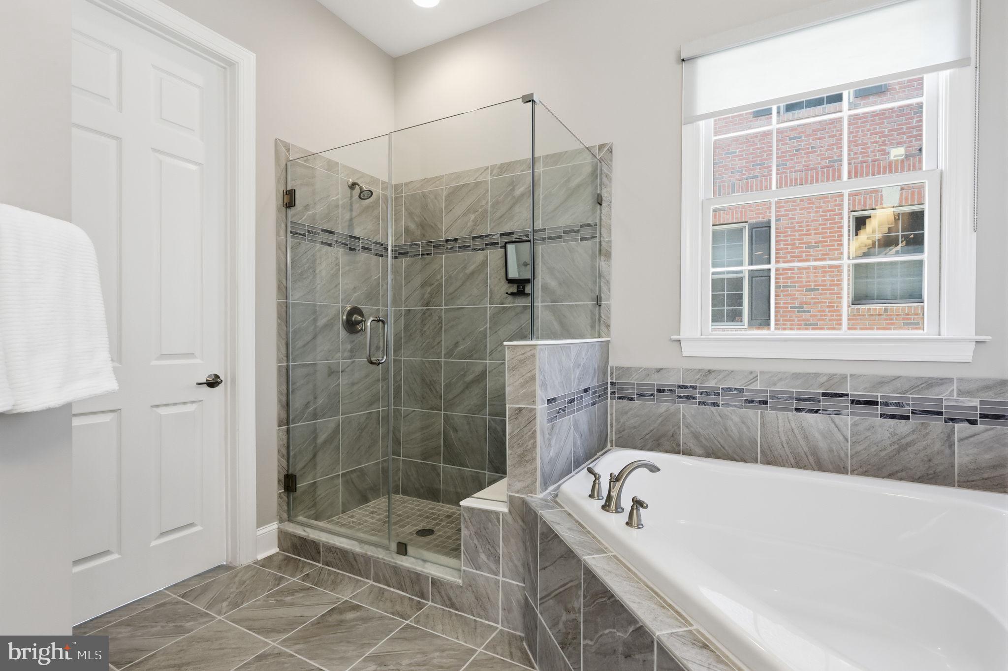 YARDLEY WALK - Residential