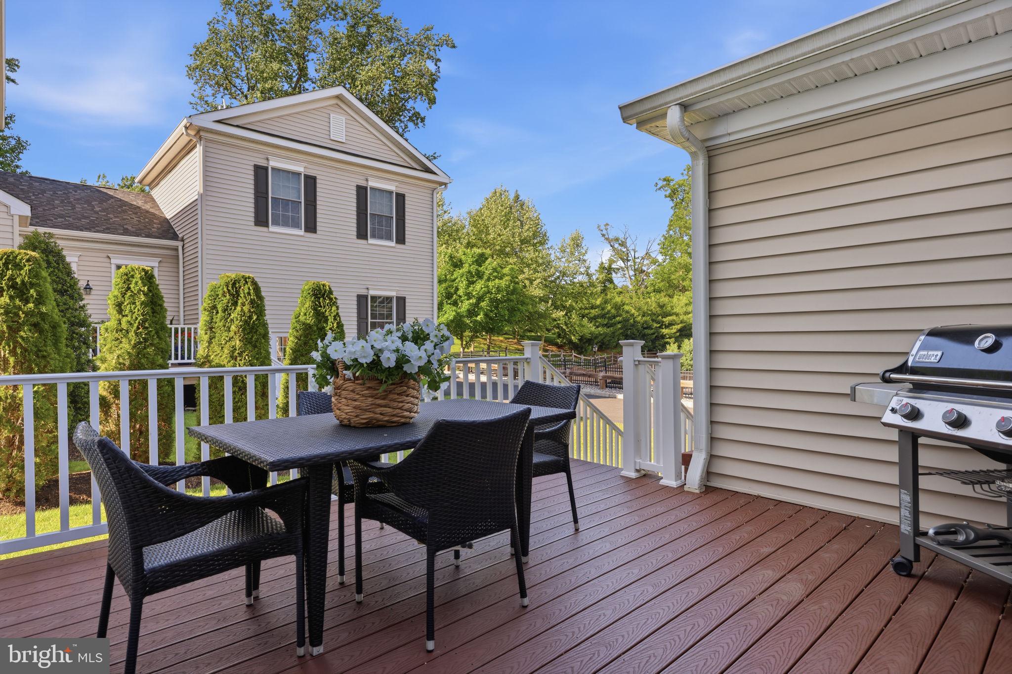 YARDLEY WALK - Residential