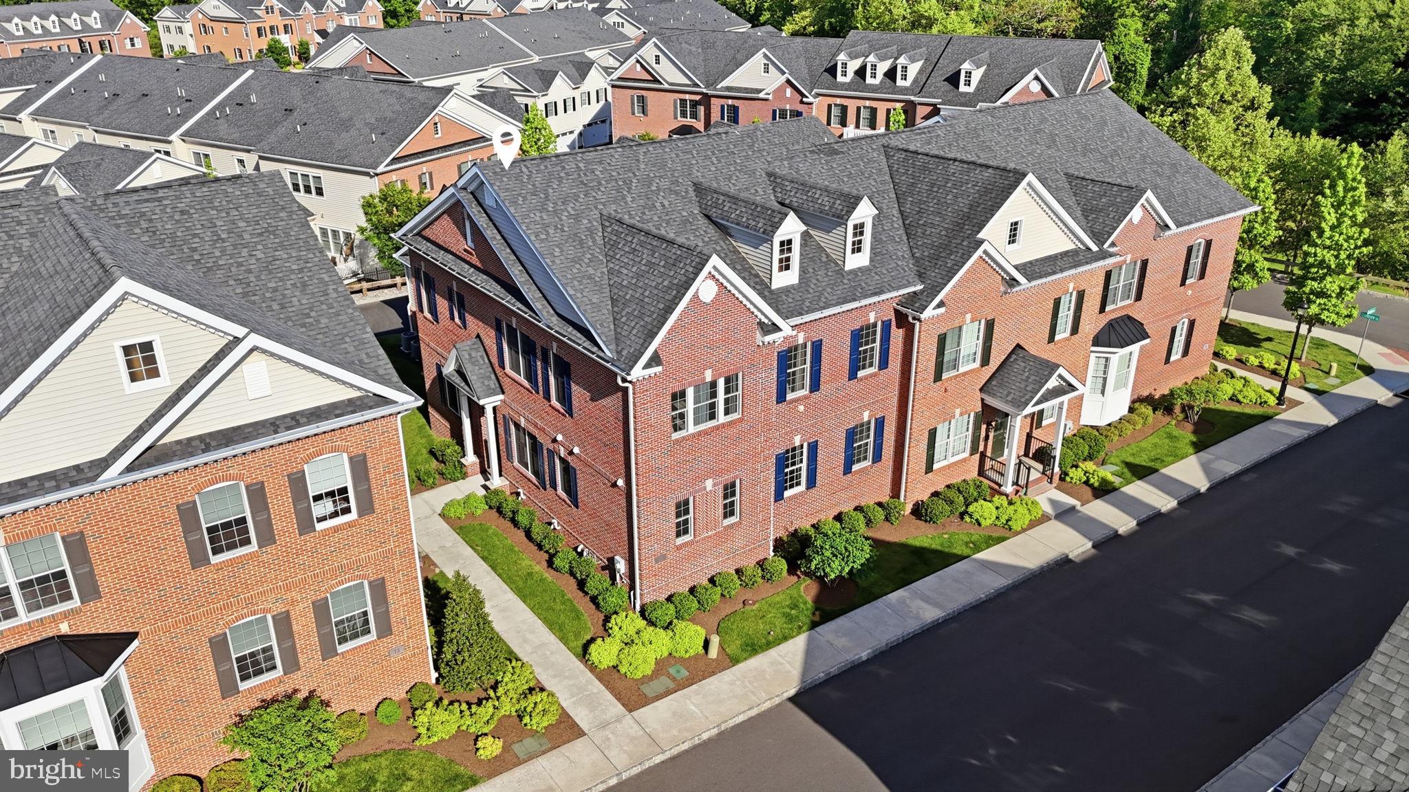 YARDLEY WALK - Residential