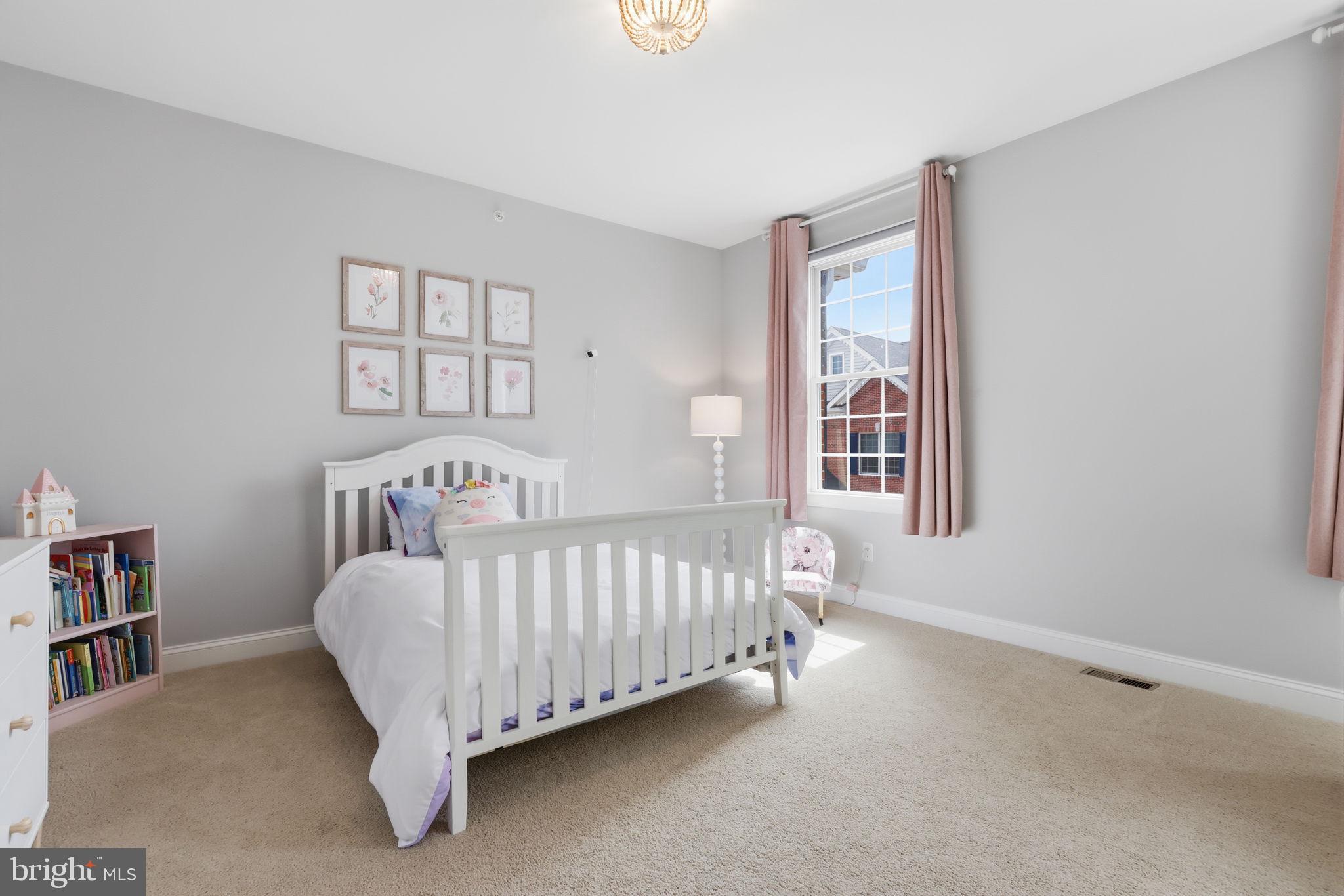 YARDLEY WALK - Residential