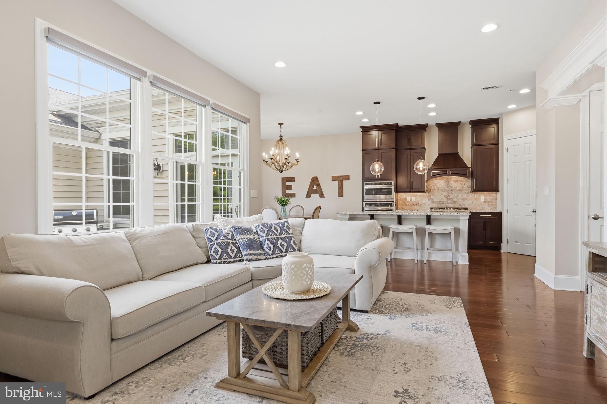 YARDLEY WALK - Residential