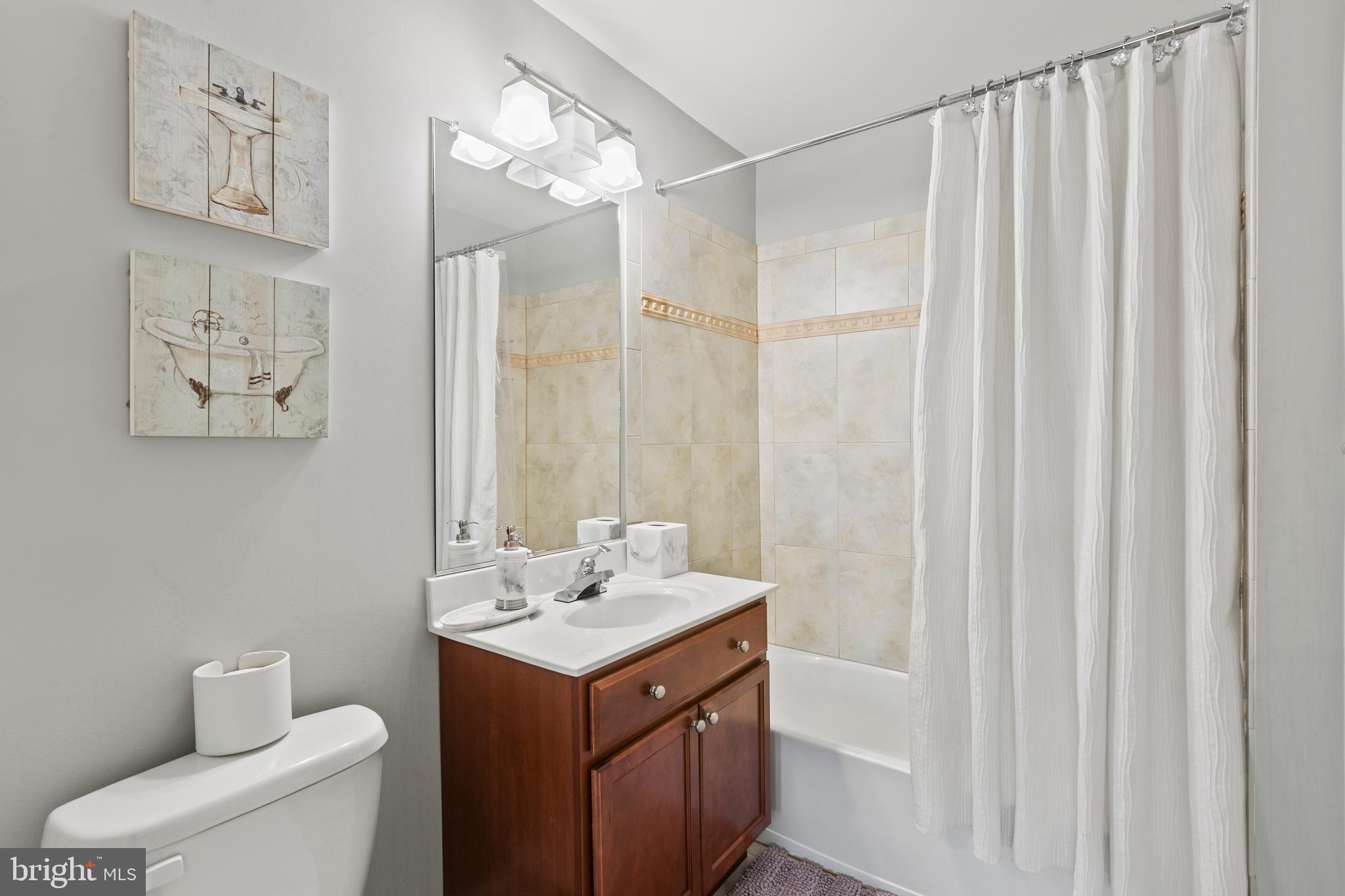 MEADOWGATE - Residential