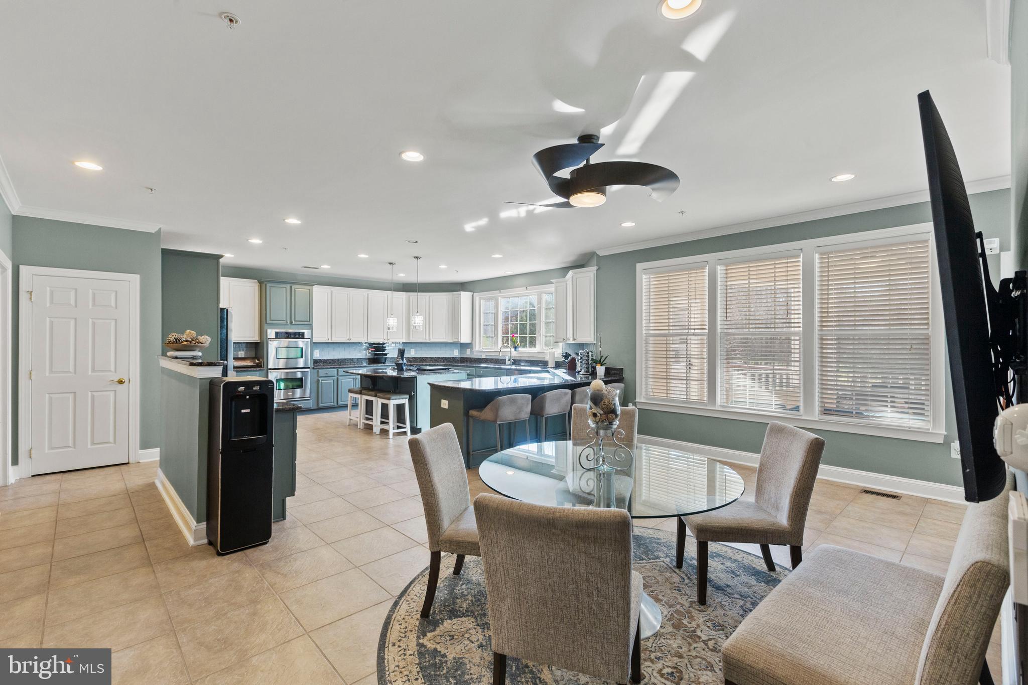 MEADOWGATE - Residential