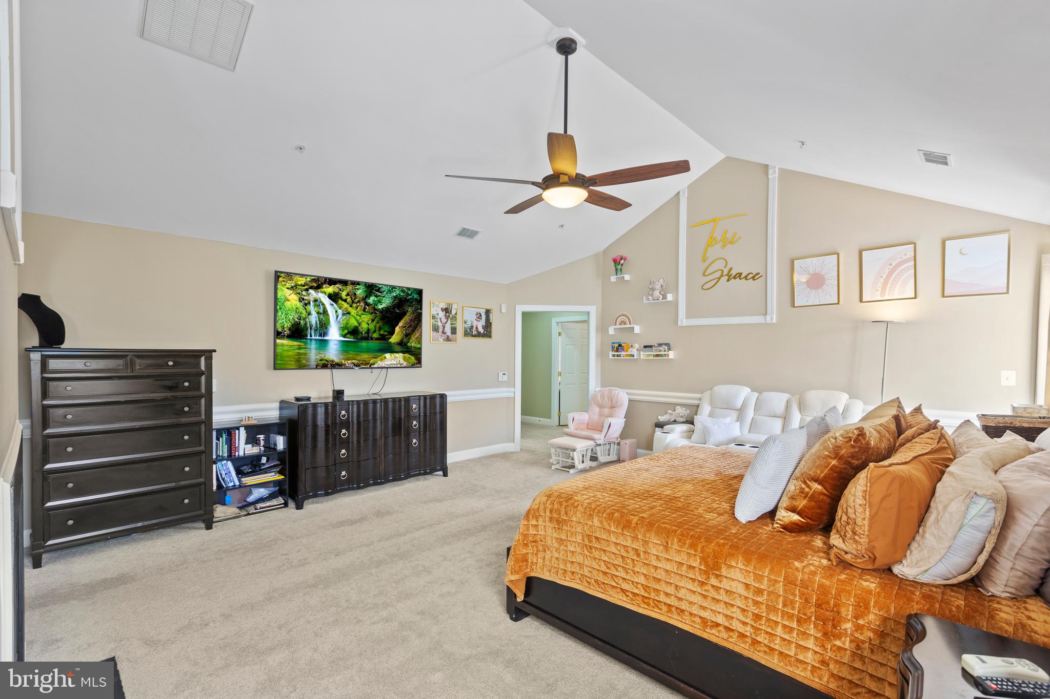 MEADOWGATE - Residential