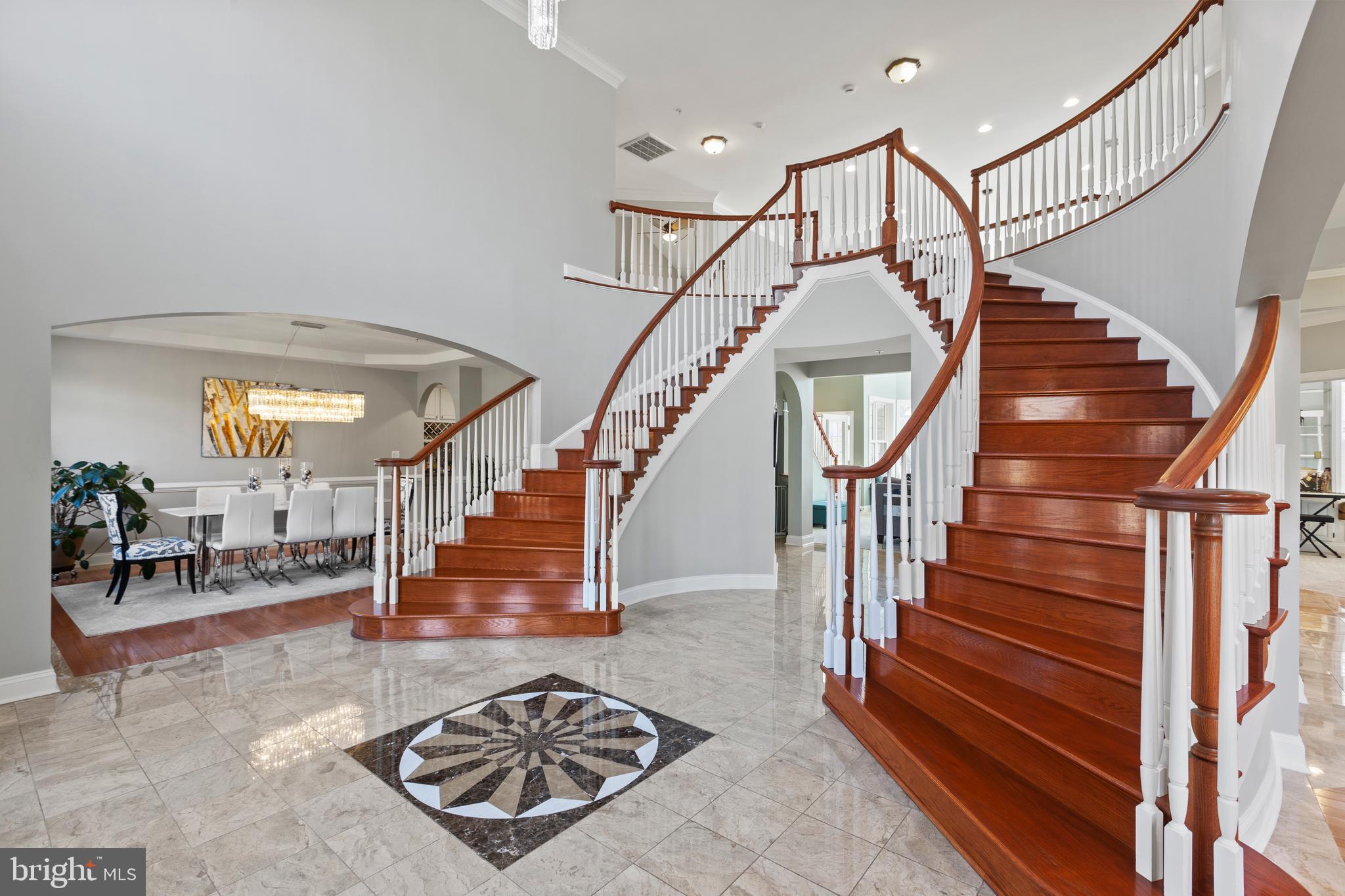 MEADOWGATE - Residential