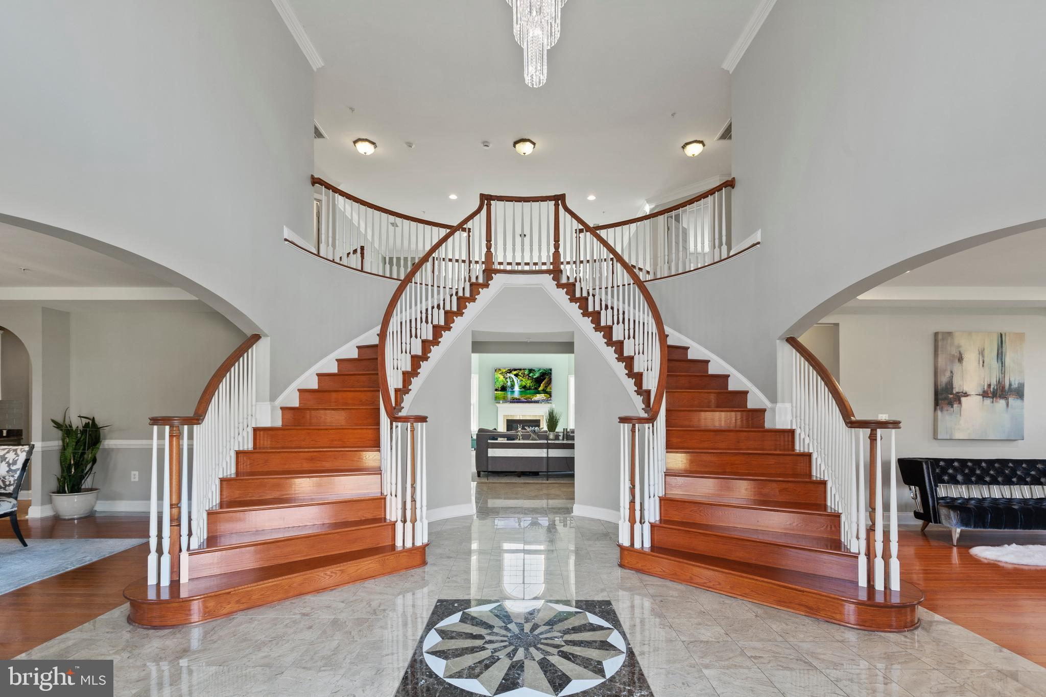 MEADOWGATE - Residential