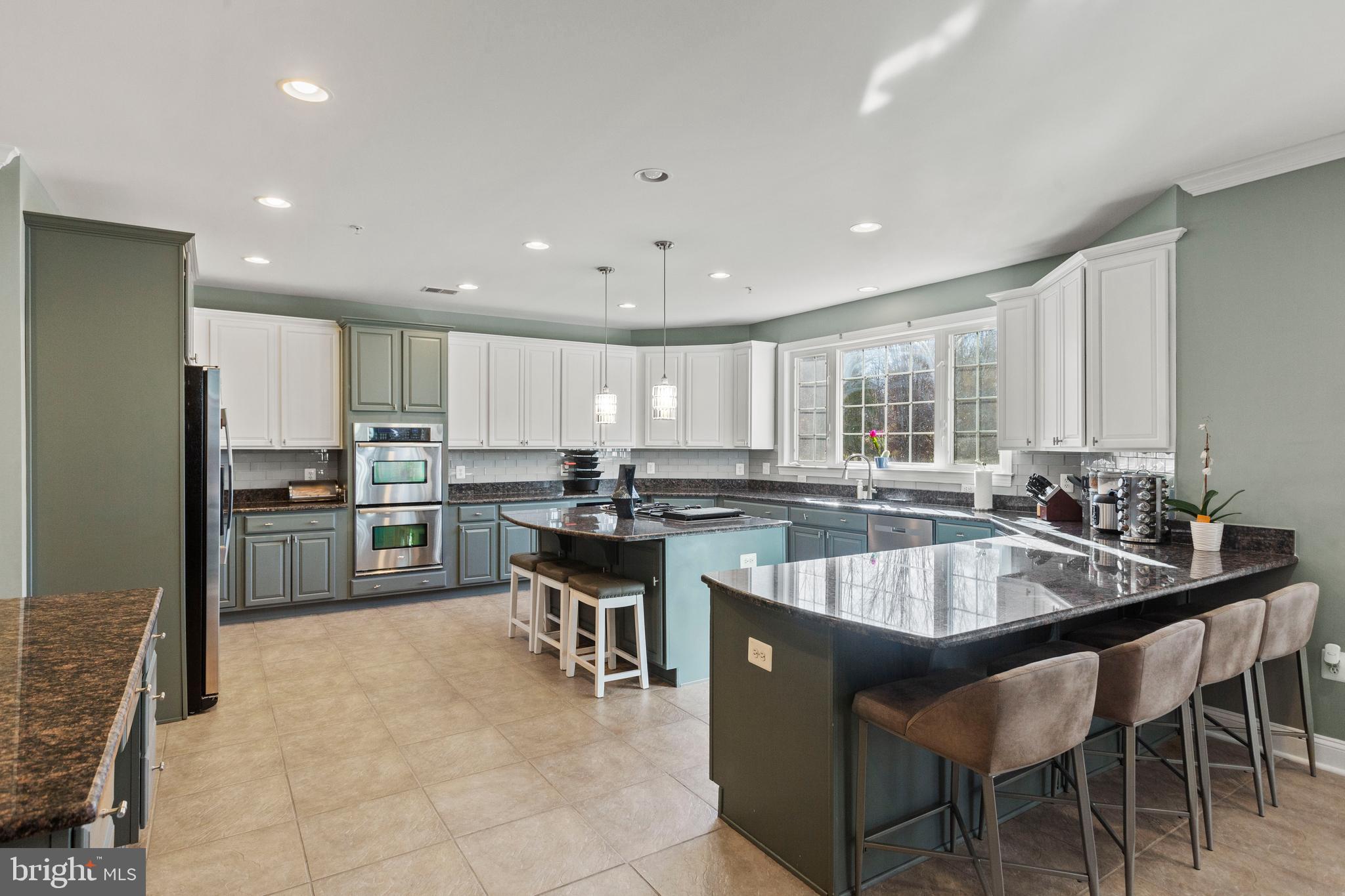 MEADOWGATE - Residential