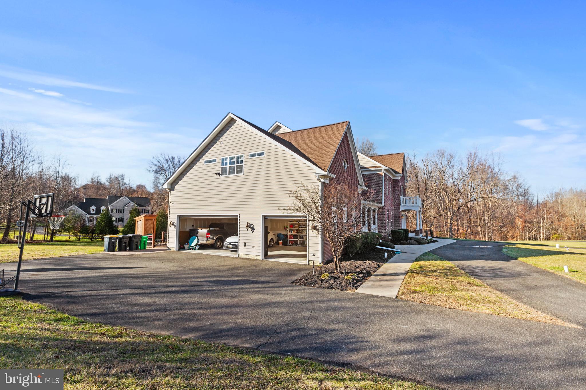 MEADOWGATE - Residential