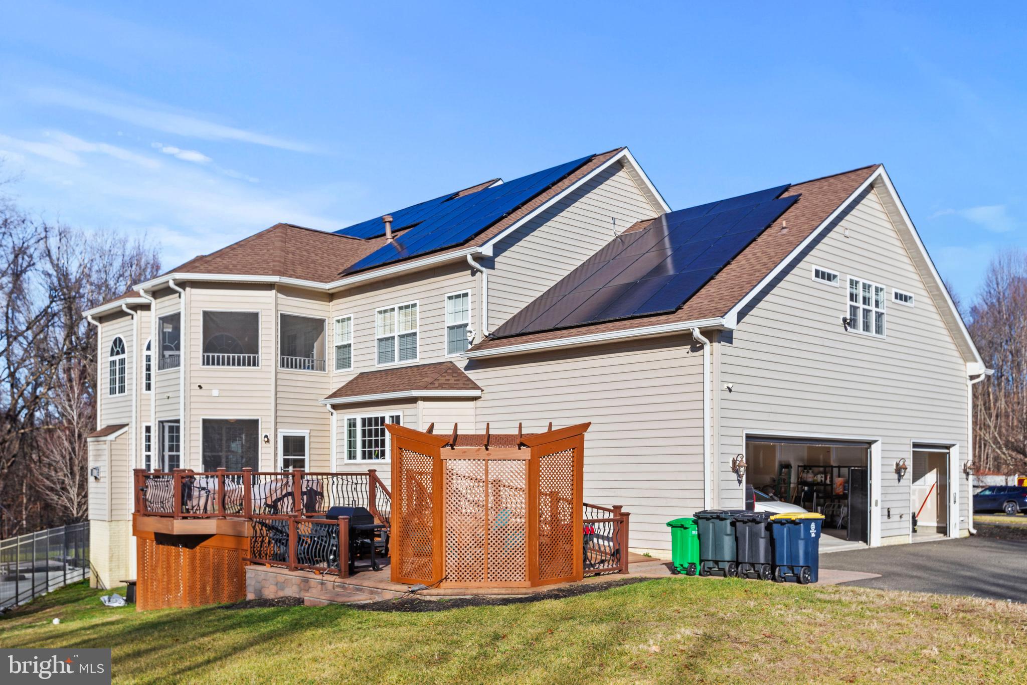 MEADOWGATE - Residential