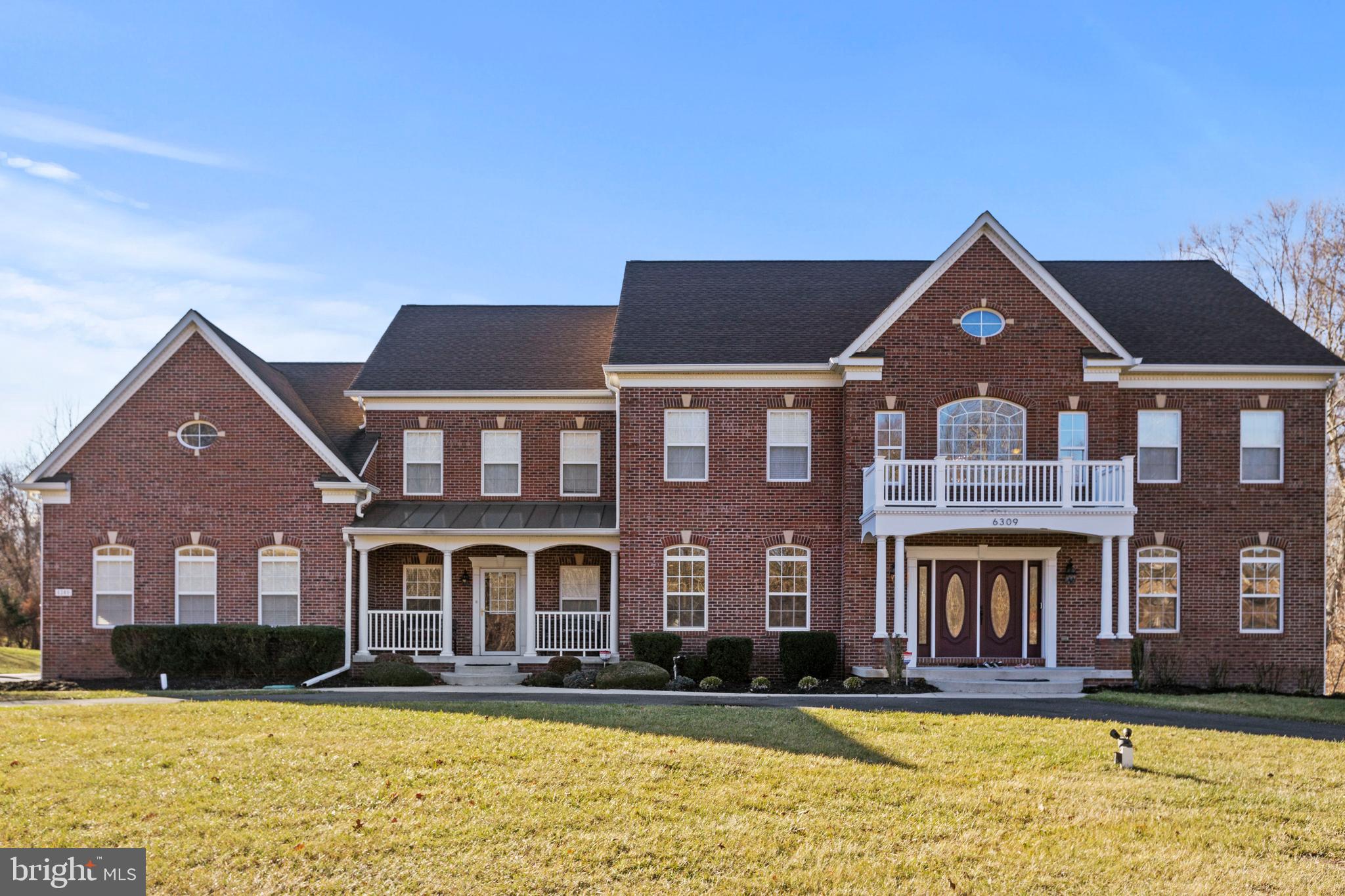 MEADOWGATE - Residential