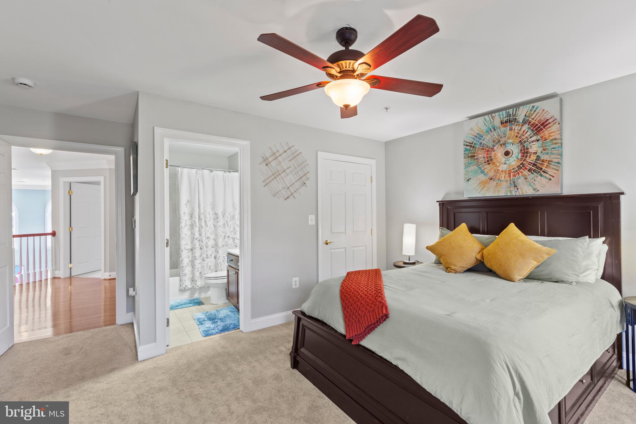 MEADOWGATE - Residential