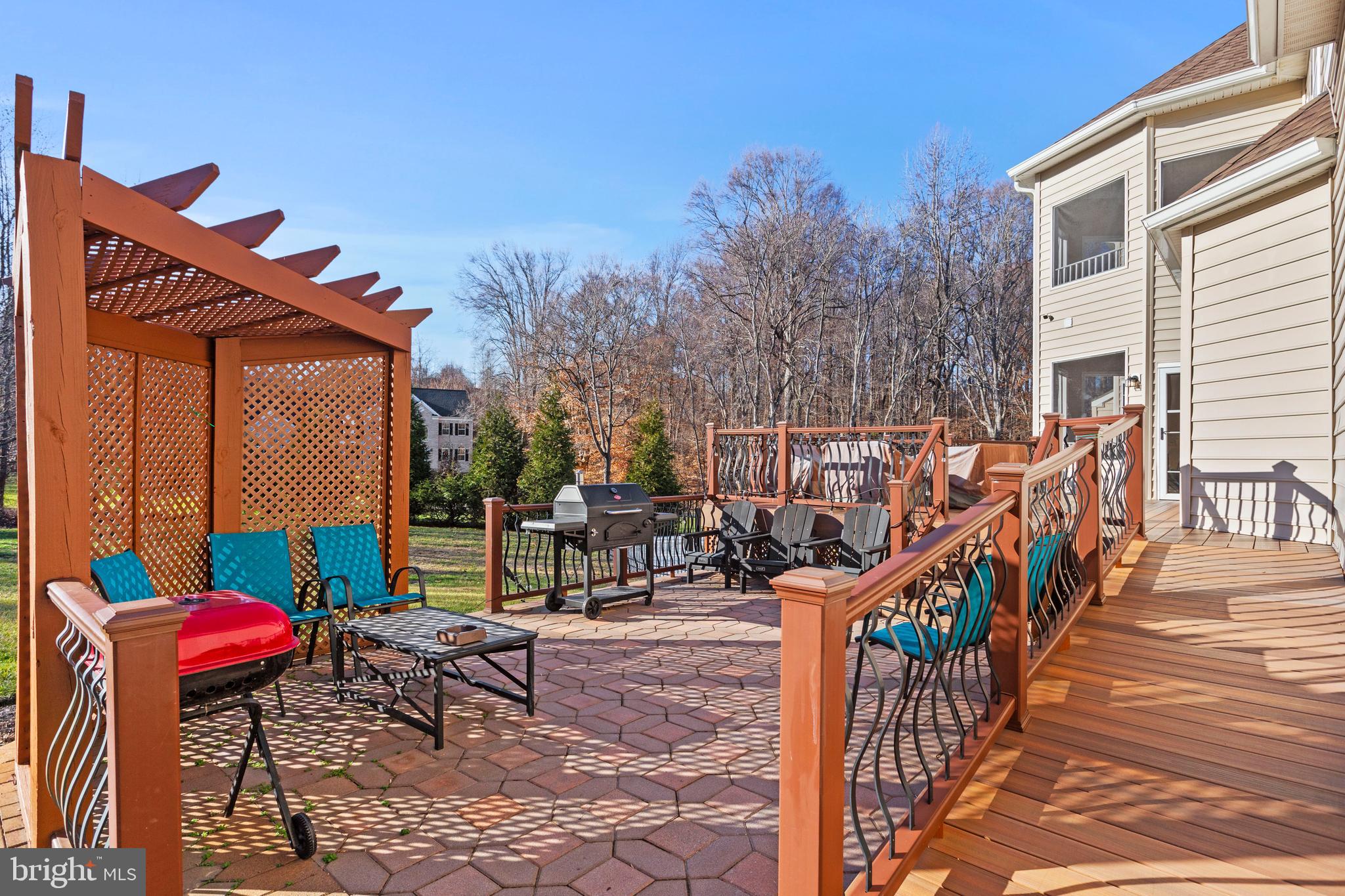 MEADOWGATE - Residential