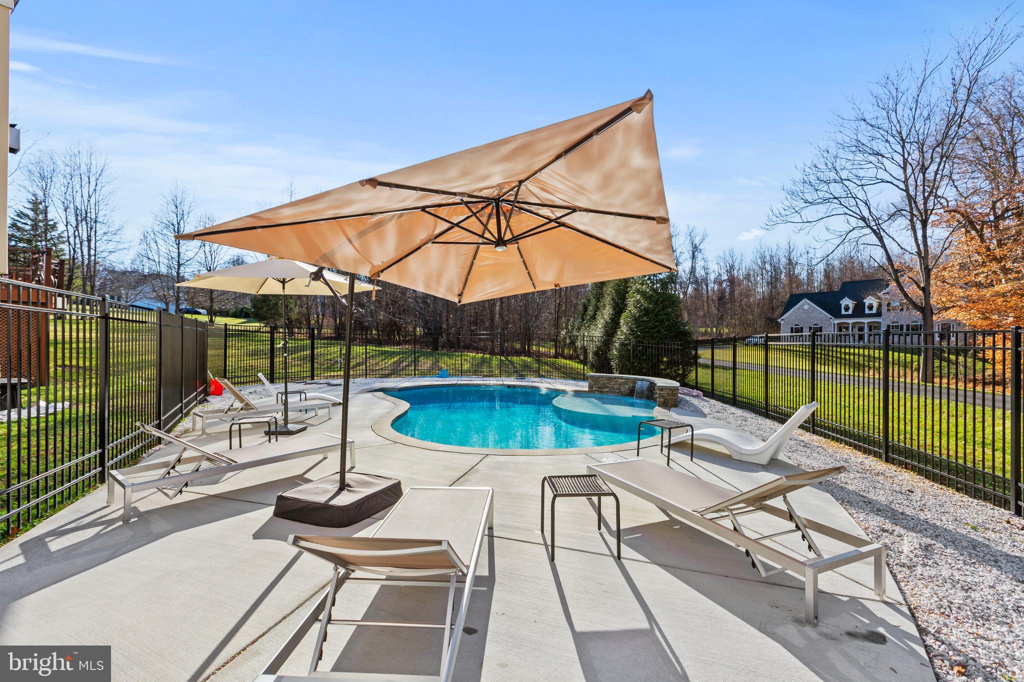 MEADOWGATE - Residential