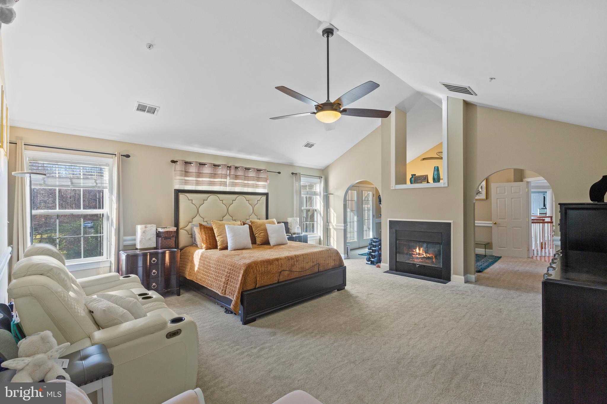 MEADOWGATE - Residential