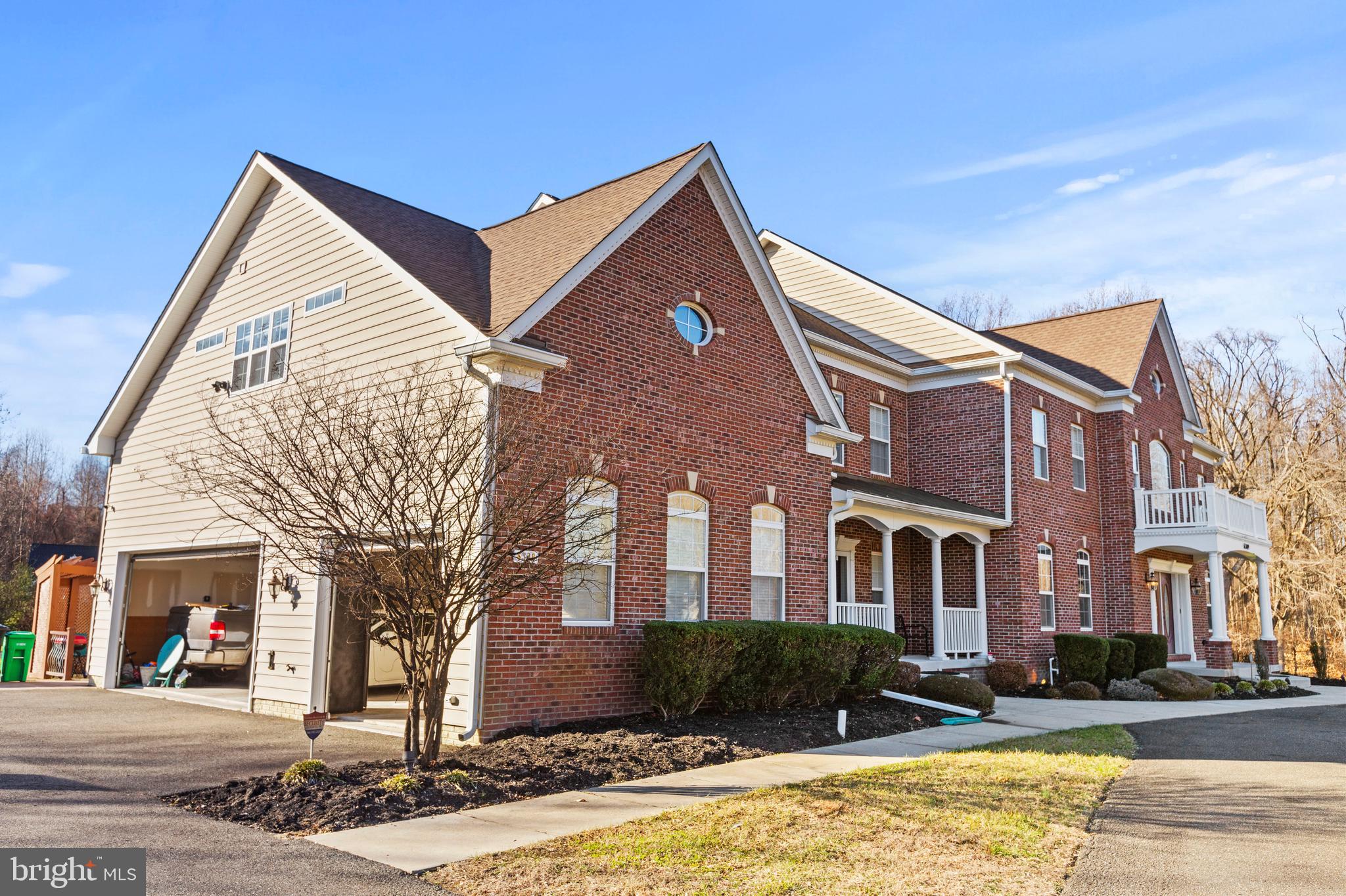 MEADOWGATE - Residential