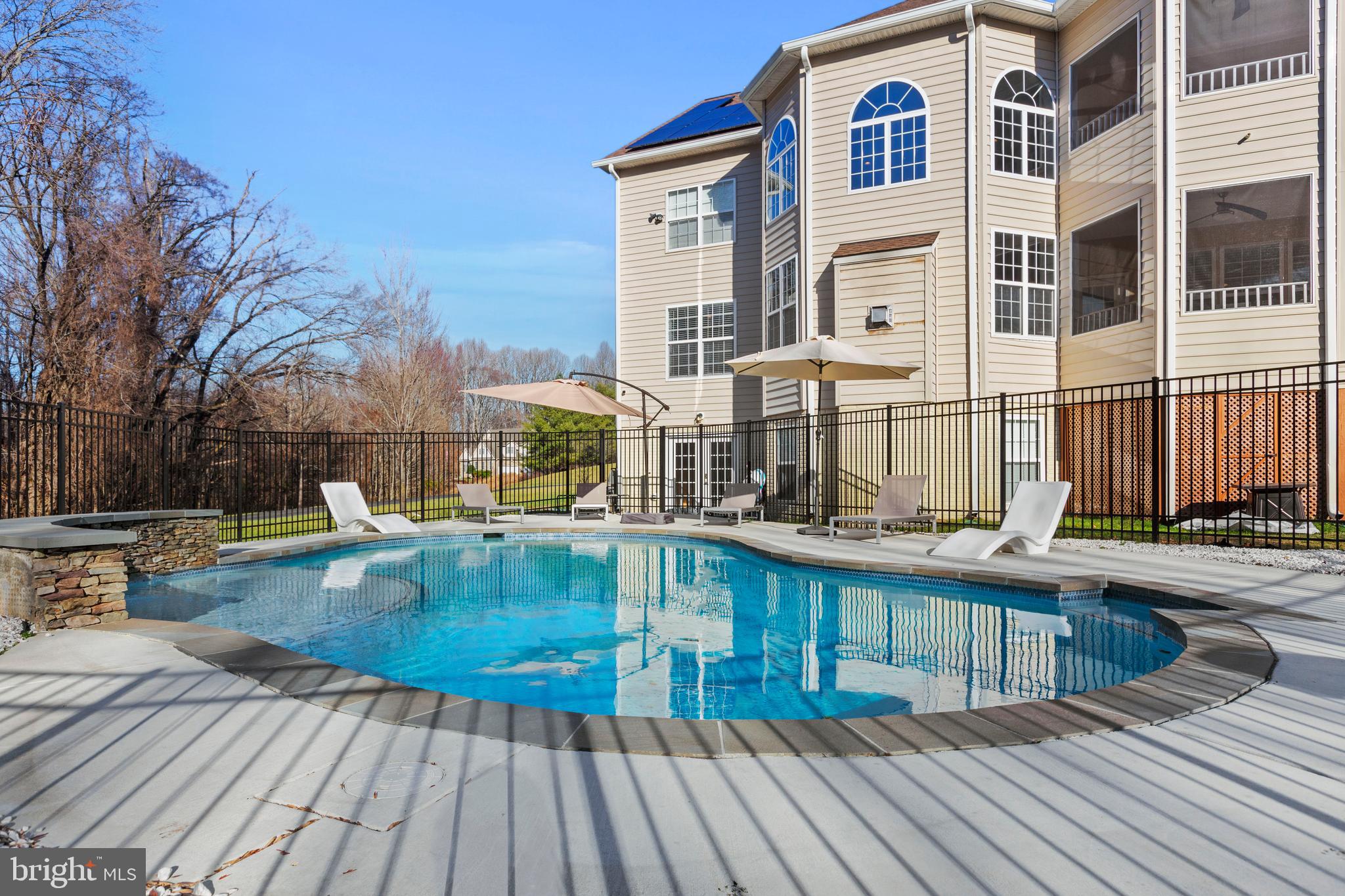 MEADOWGATE - Residential