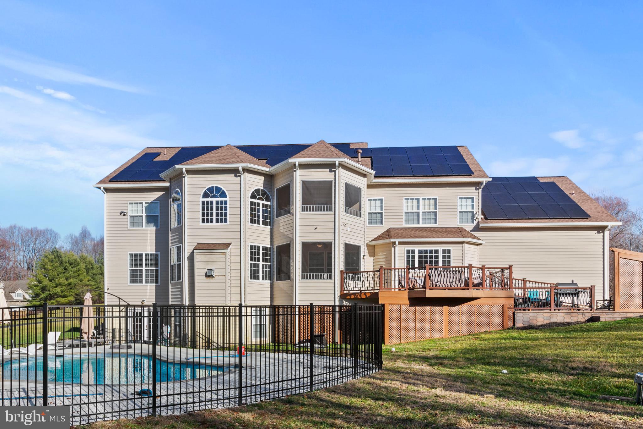 MEADOWGATE - Residential