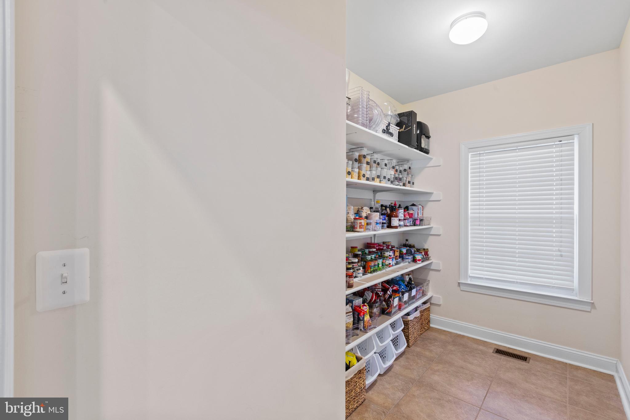 MEADOWGATE - Residential