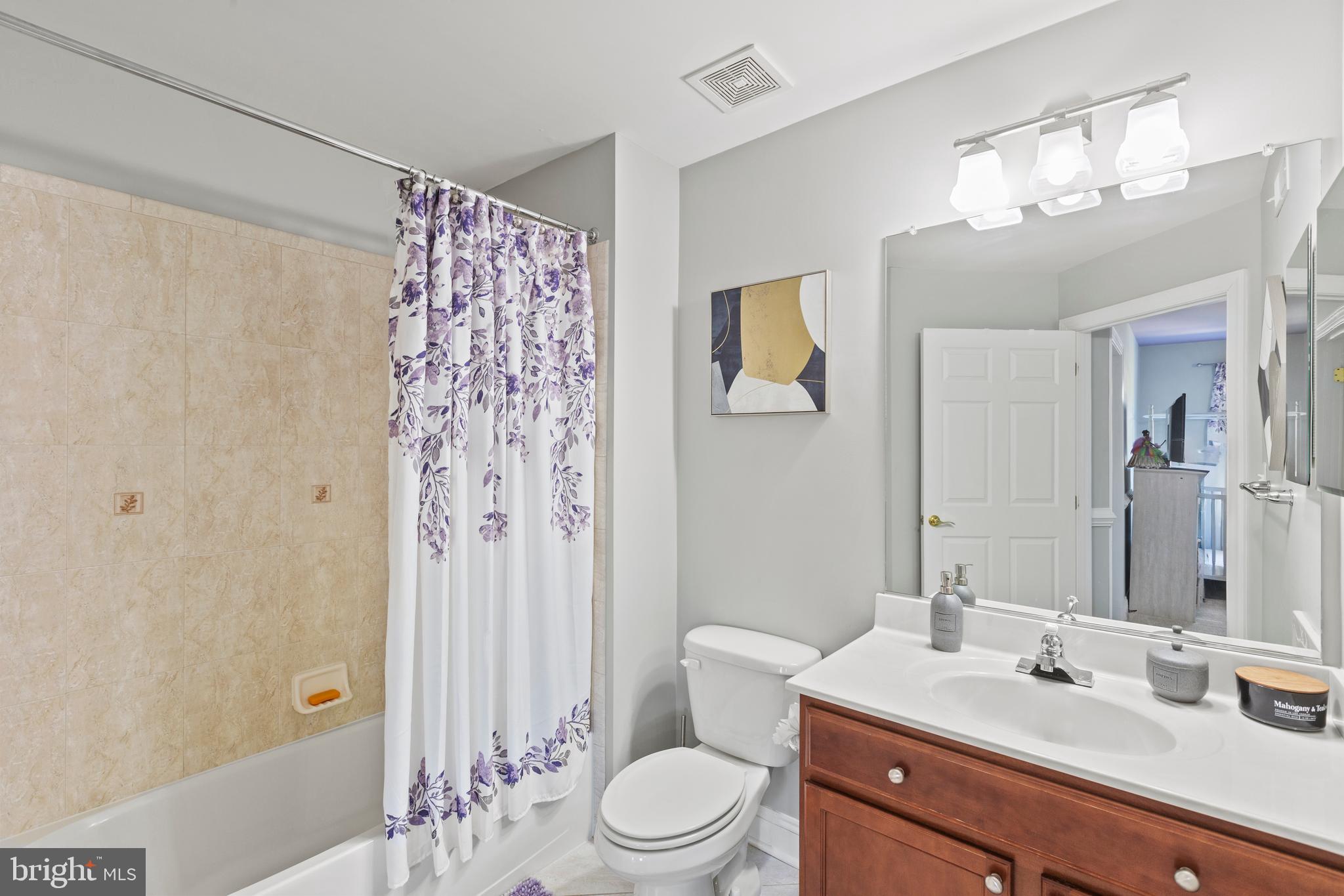 MEADOWGATE - Residential